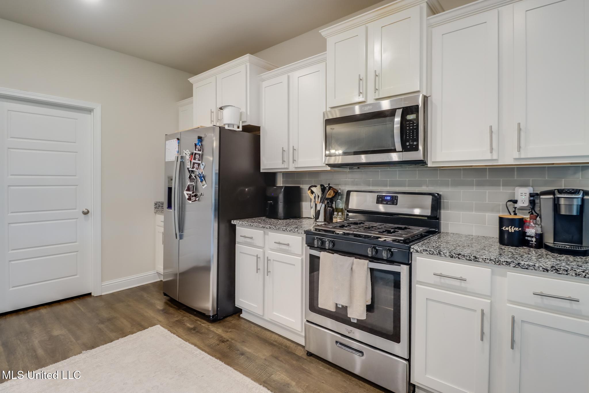 3046 Sea Oats Drive Property Photo 10
