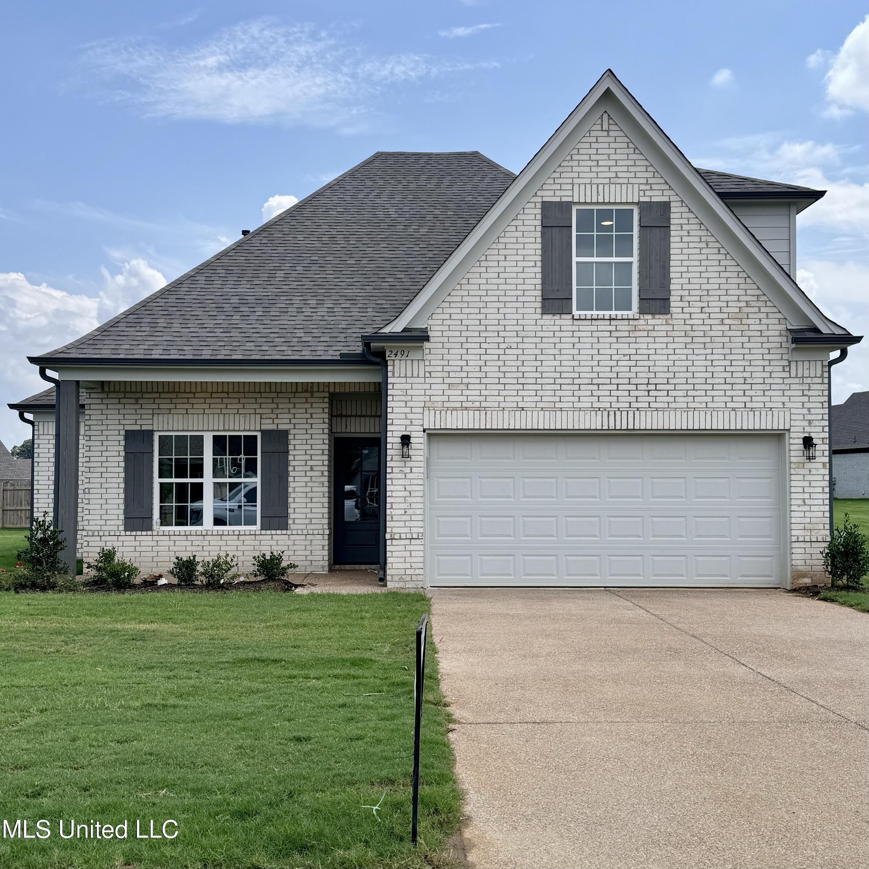 8921 Tucker Lane Property Photo 1