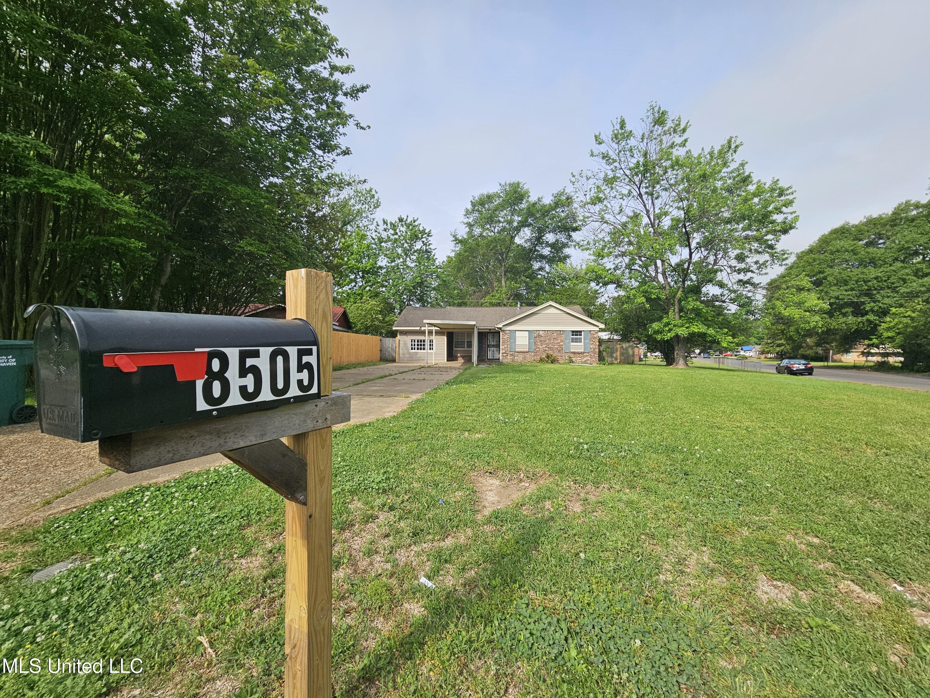 8505 W Southaven Circle Property Photo 1