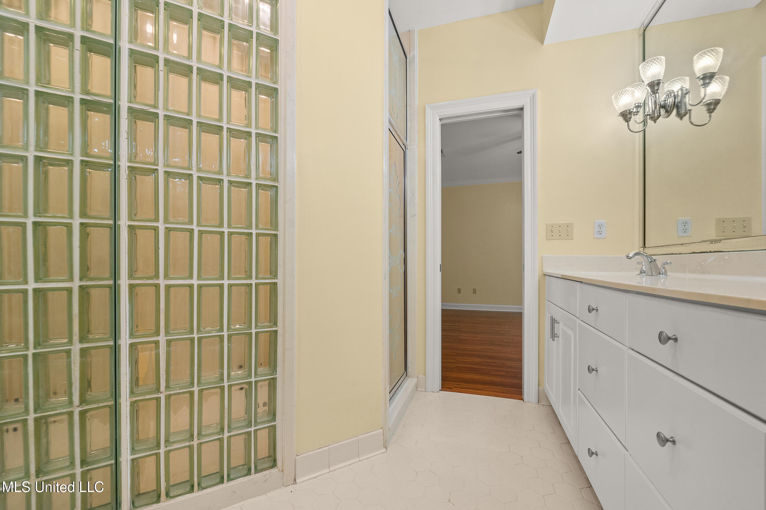 1590 Epping Forest Drive Property Photo 23
