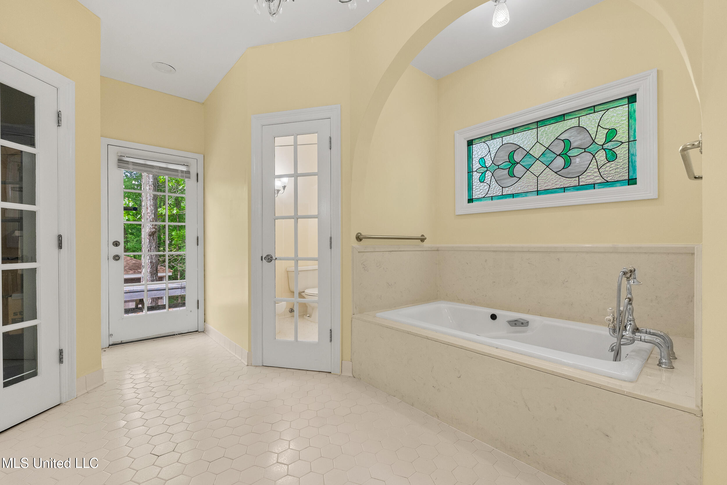 1590 Epping Forest Drive Property Photo 24