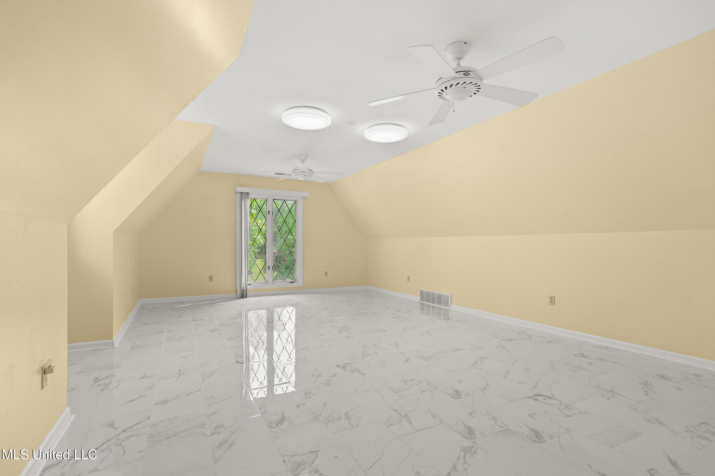 1590 Epping Forest Drive Property Photo 25