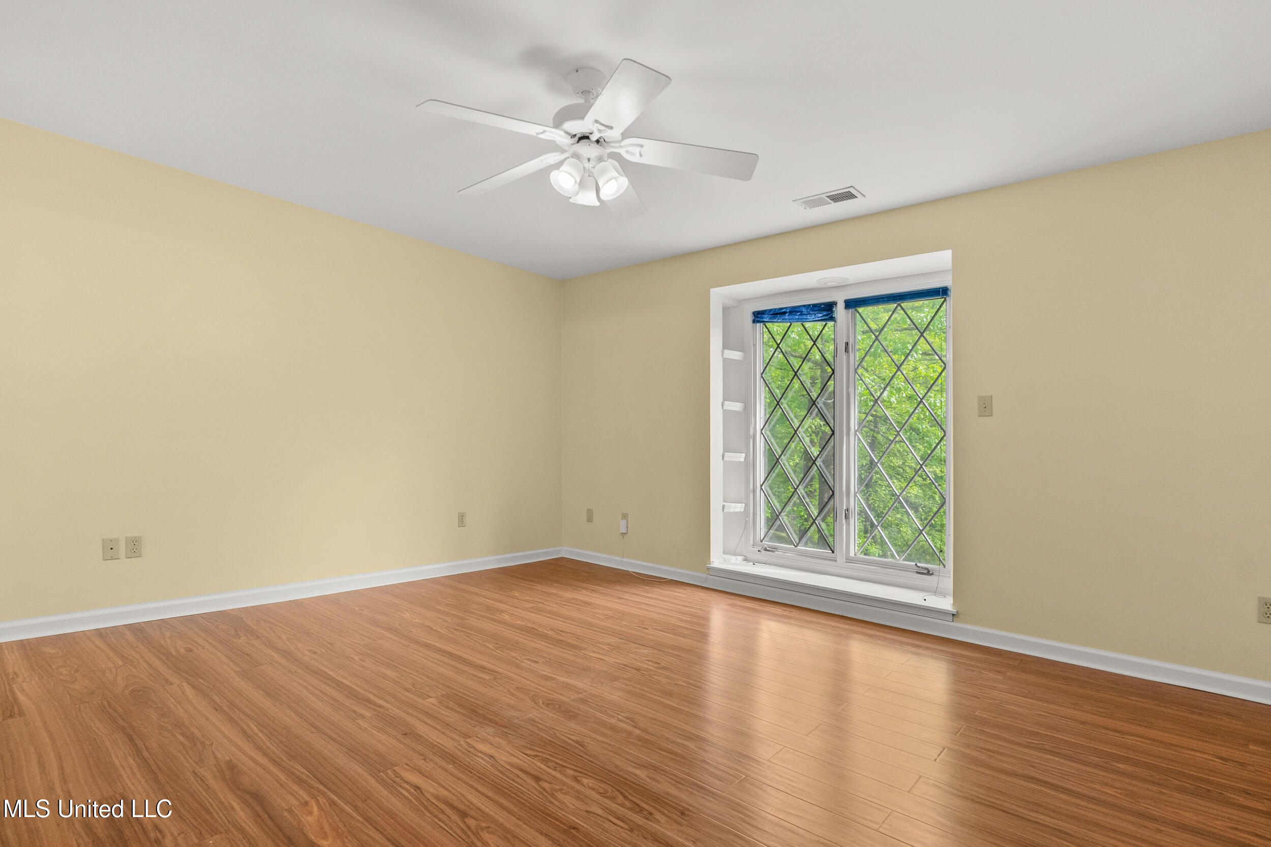 1590 Epping Forest Drive Property Photo 34
