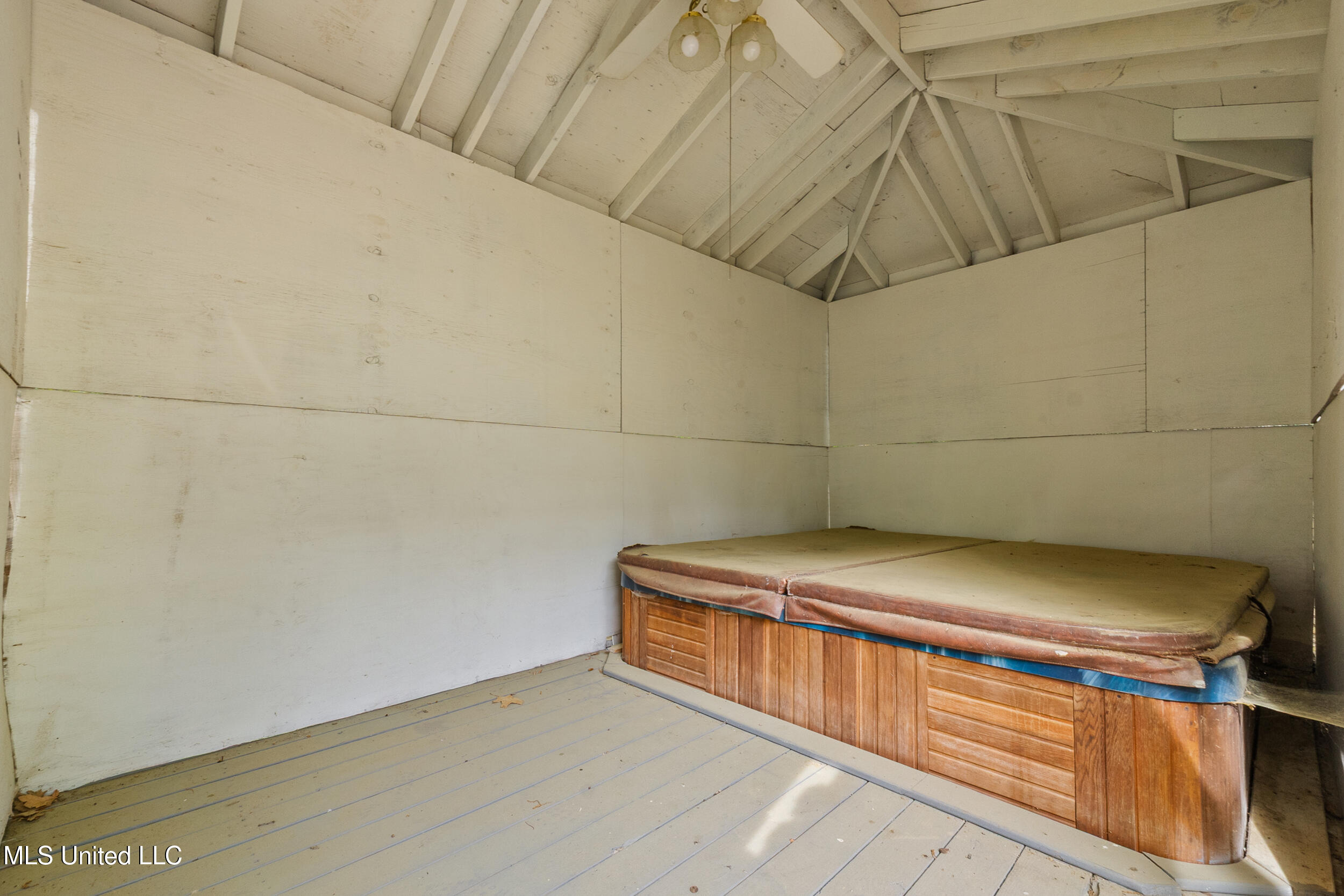 1590 Epping Forest Drive Property Photo 46