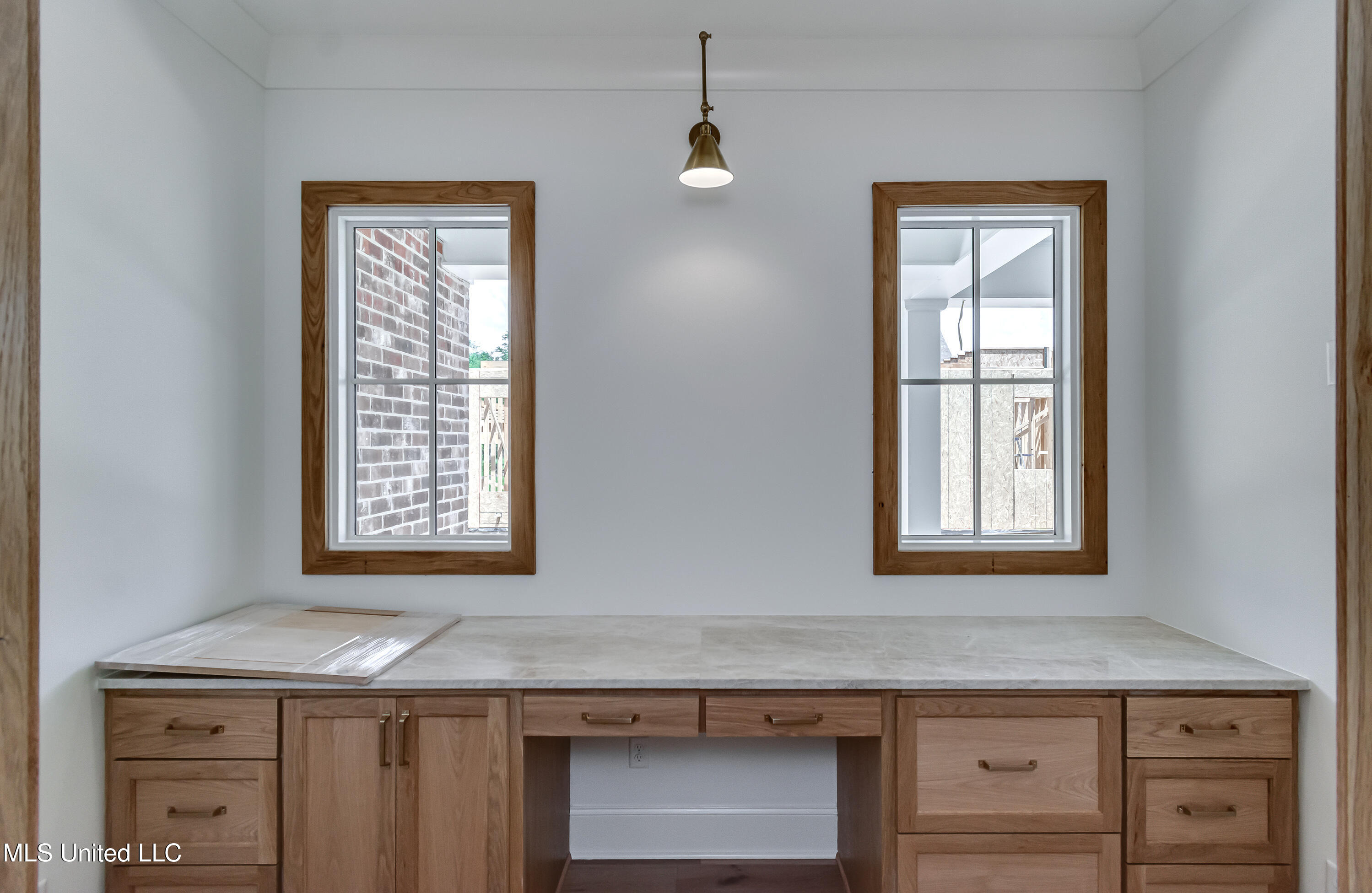 119 Commonwealth Drive Property Photo 33