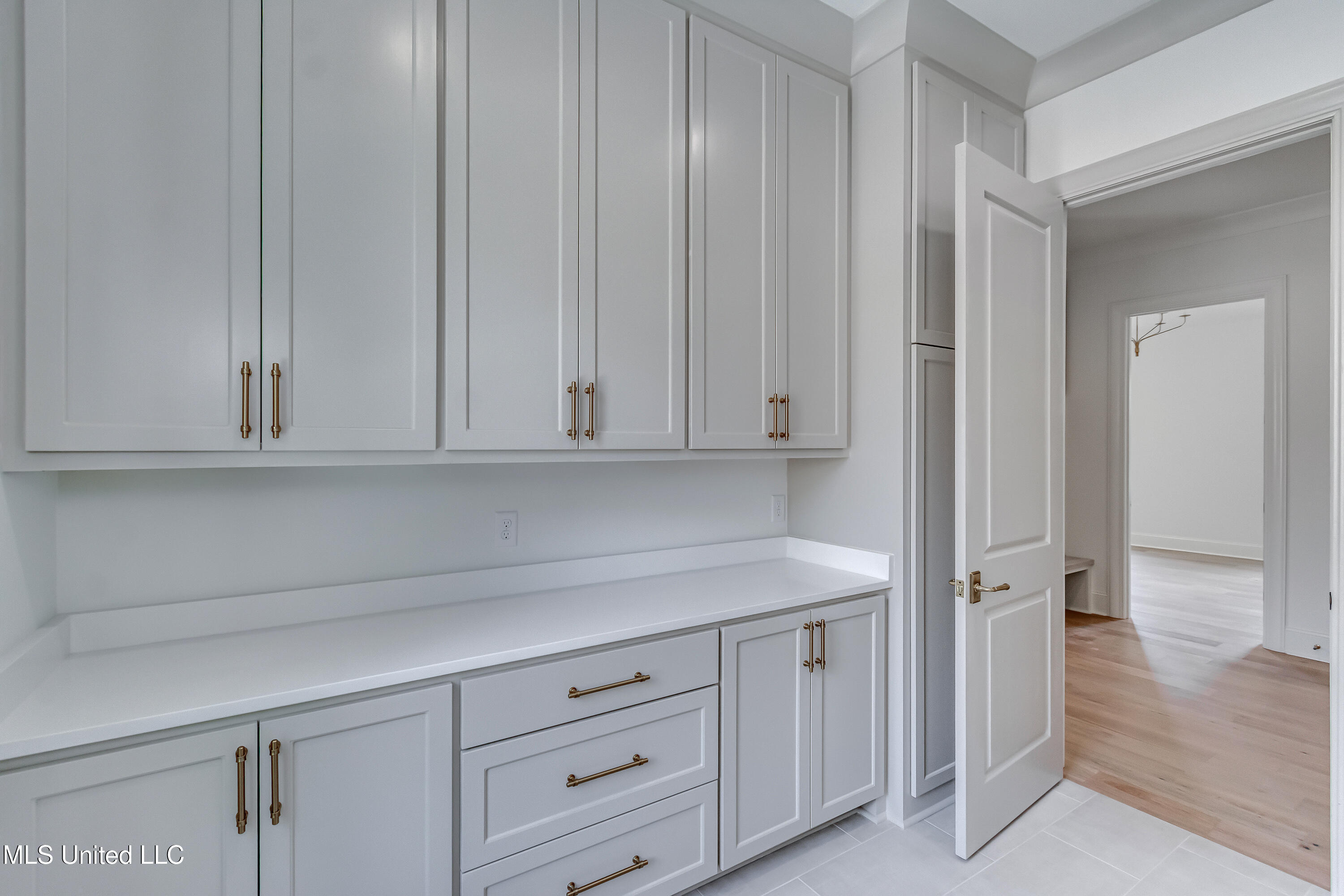 119 Commonwealth Drive Property Photo 37