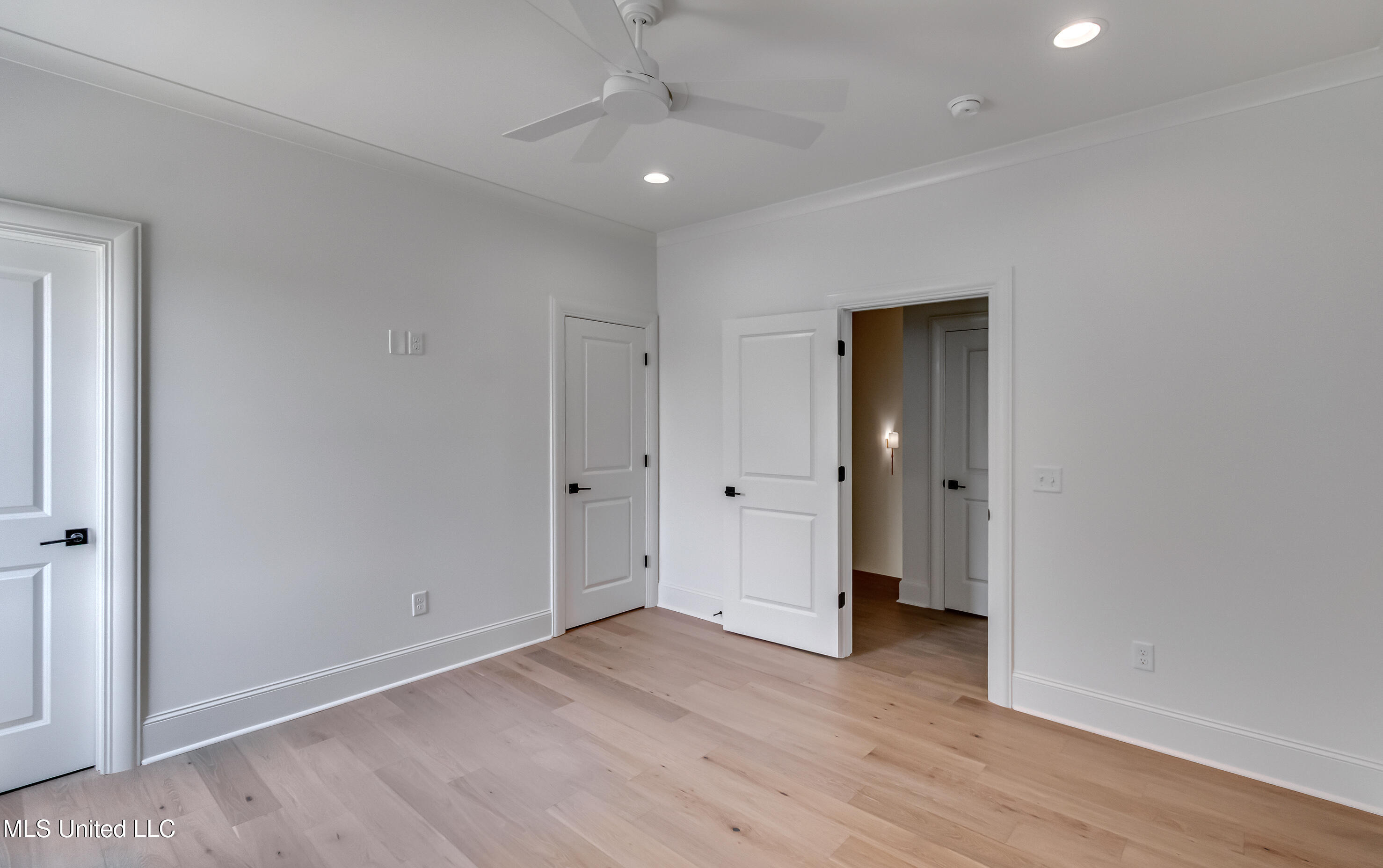 119 Commonwealth Drive Property Photo 53