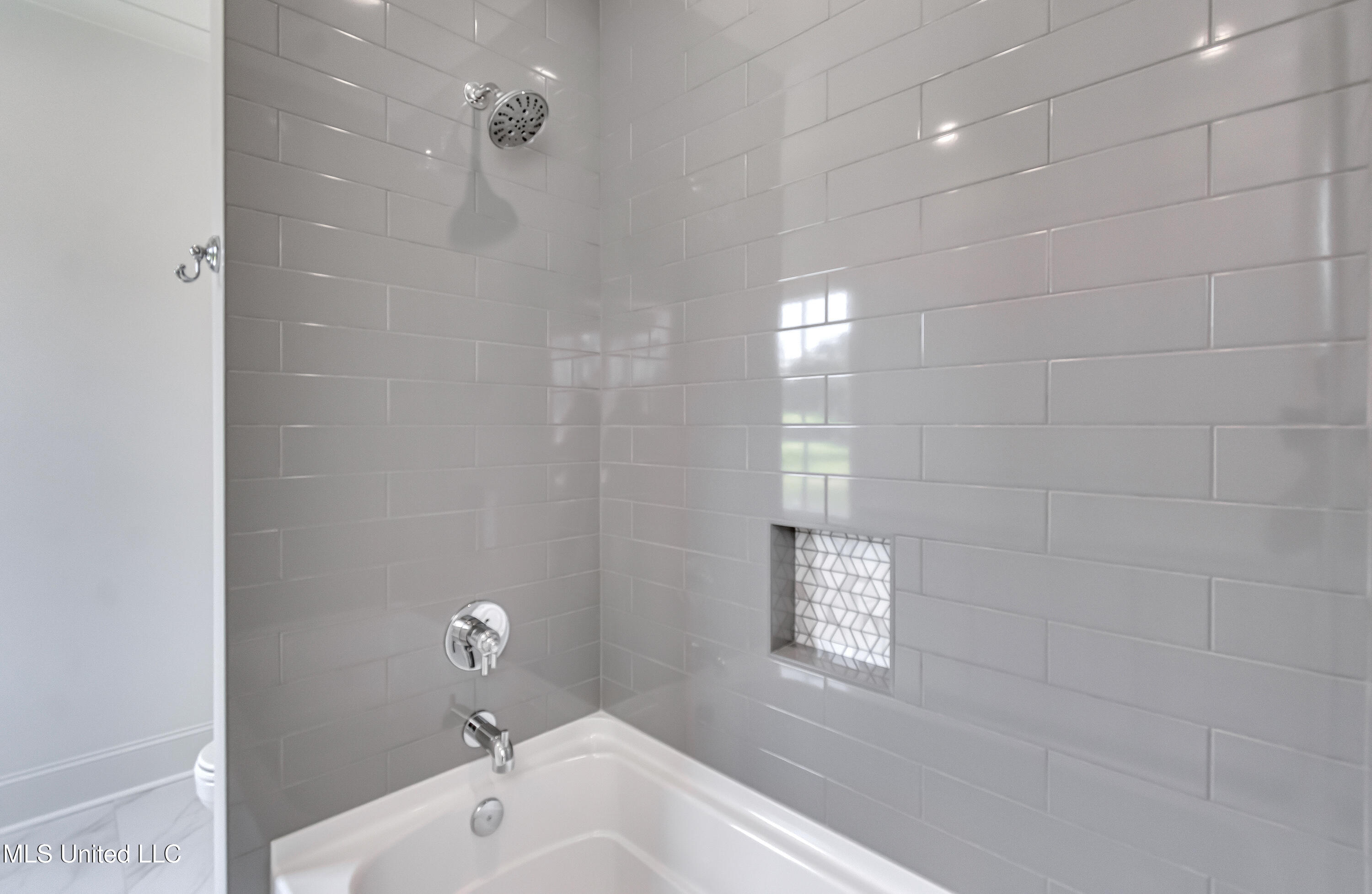 119 Commonwealth Drive Property Photo 62