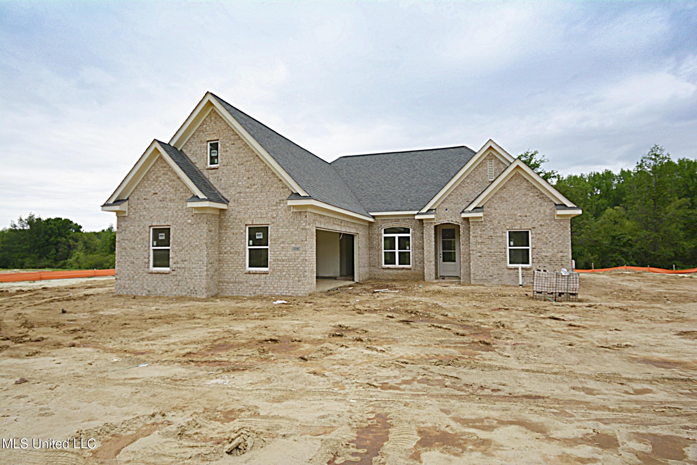 2297 S Hwy 301 Property Photo 1