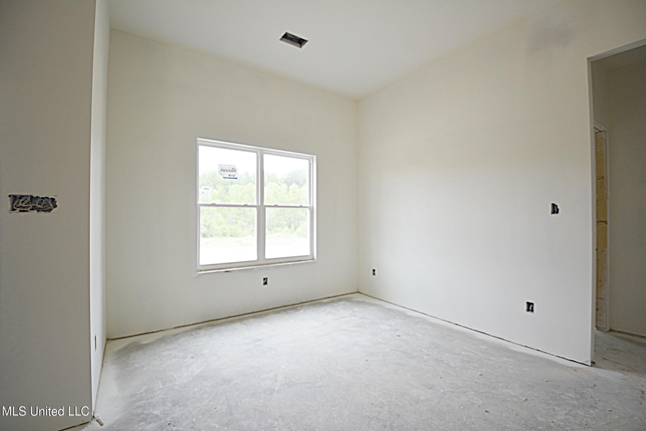 2373 S Hwy 301 Property Photo 6