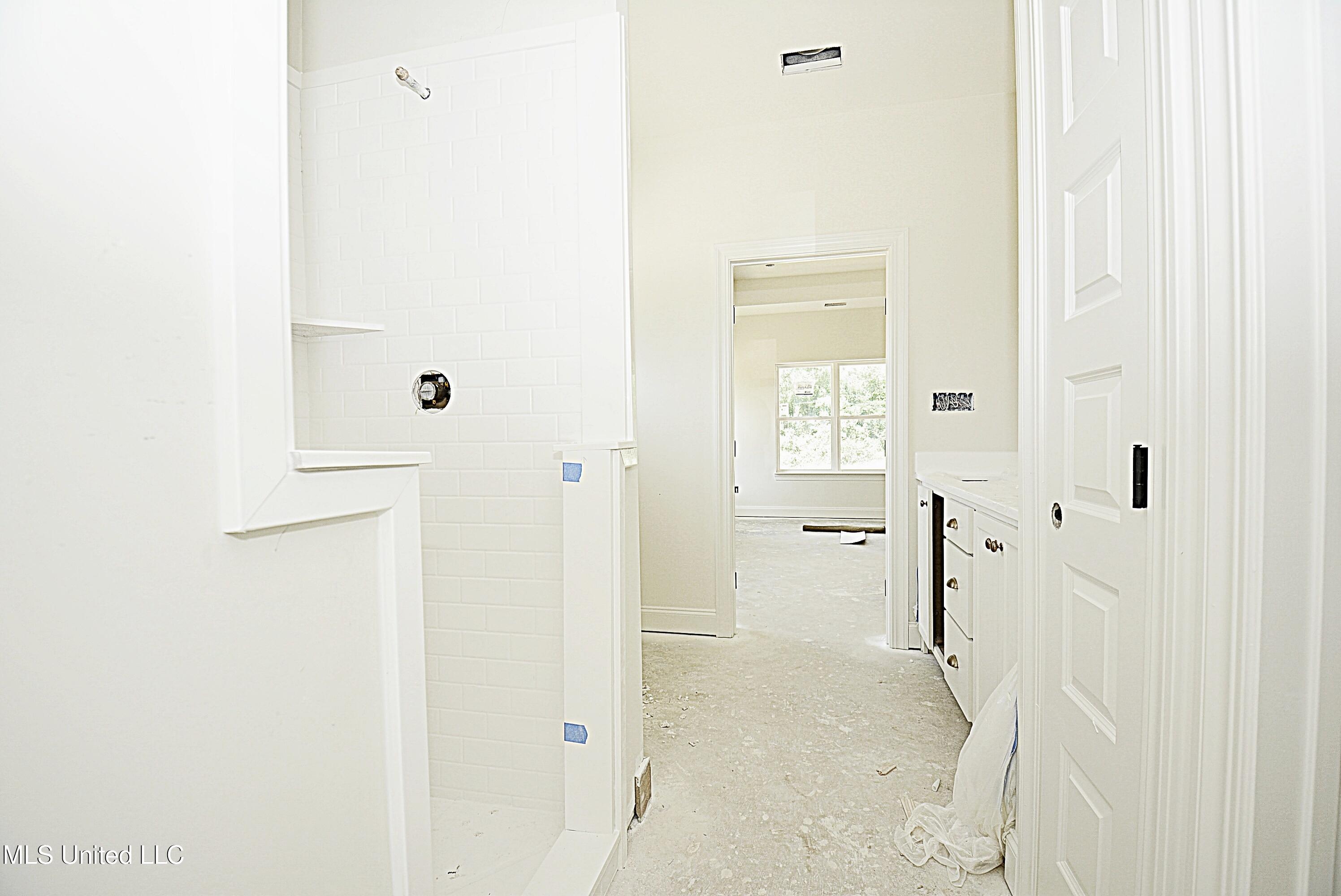2373 S Hwy 301 Property Photo 9