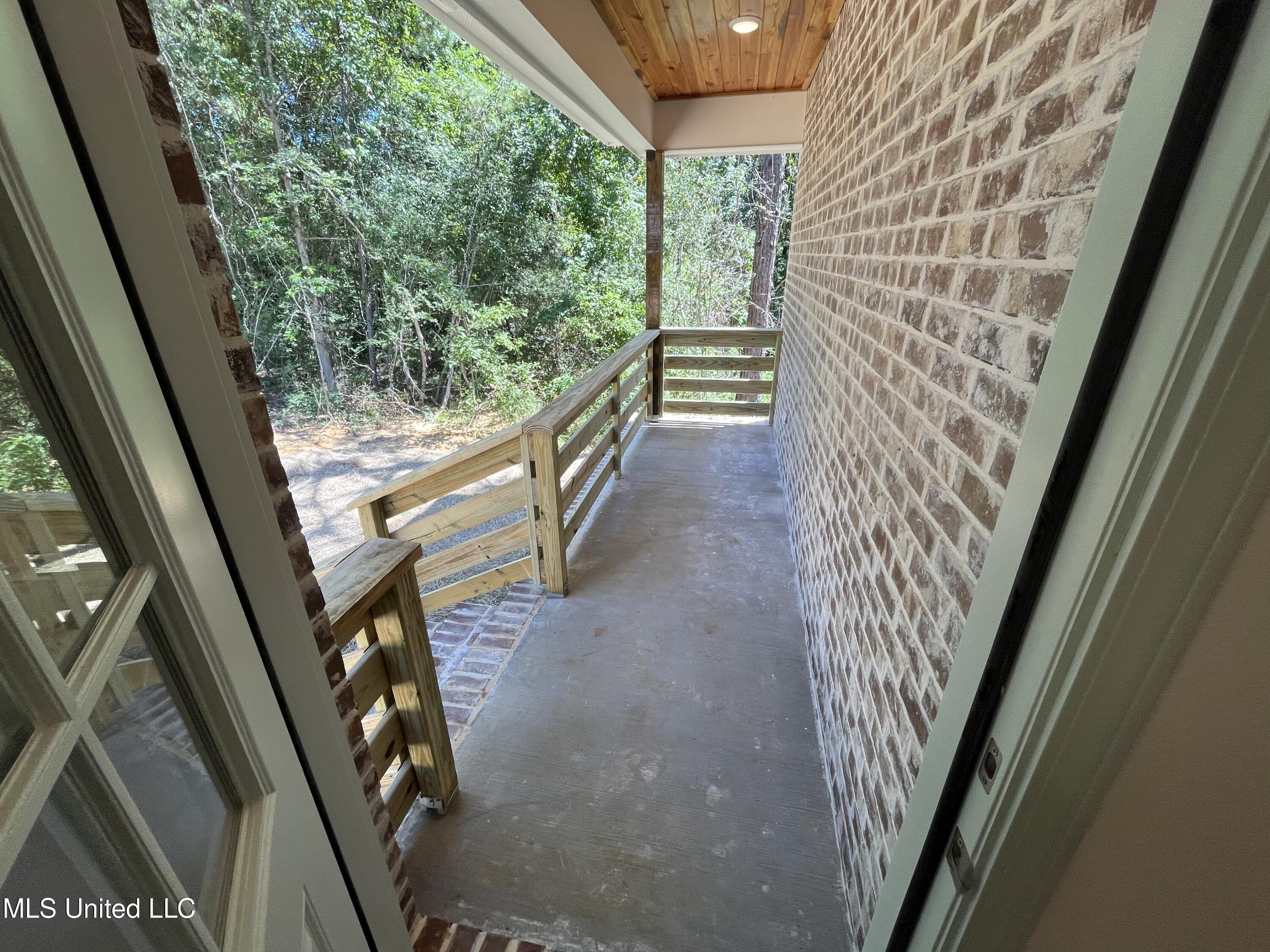 4901 Oakplace Drive Property Photo 17