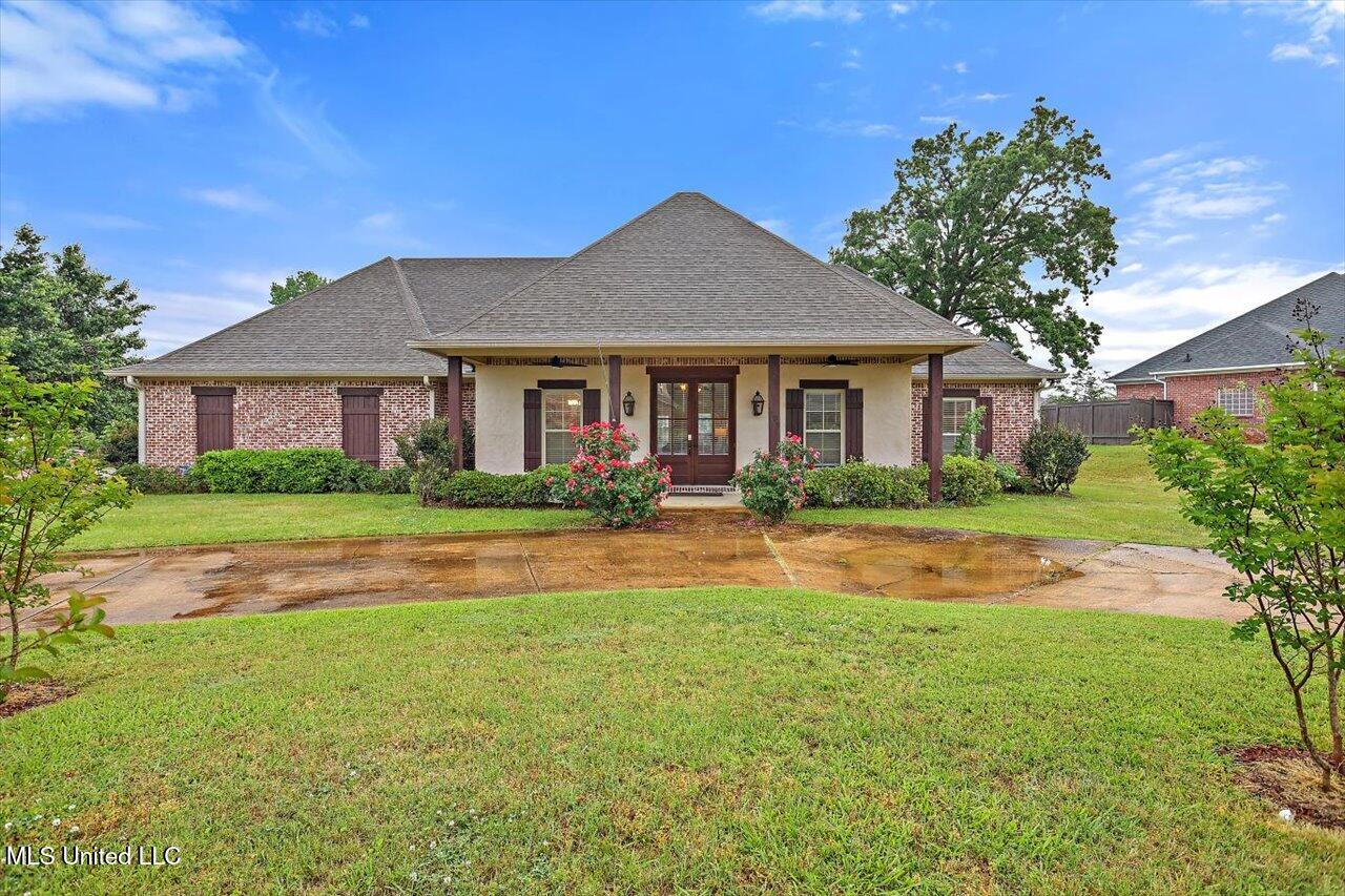 208 Grand Oak Boulevard Property Photo 1