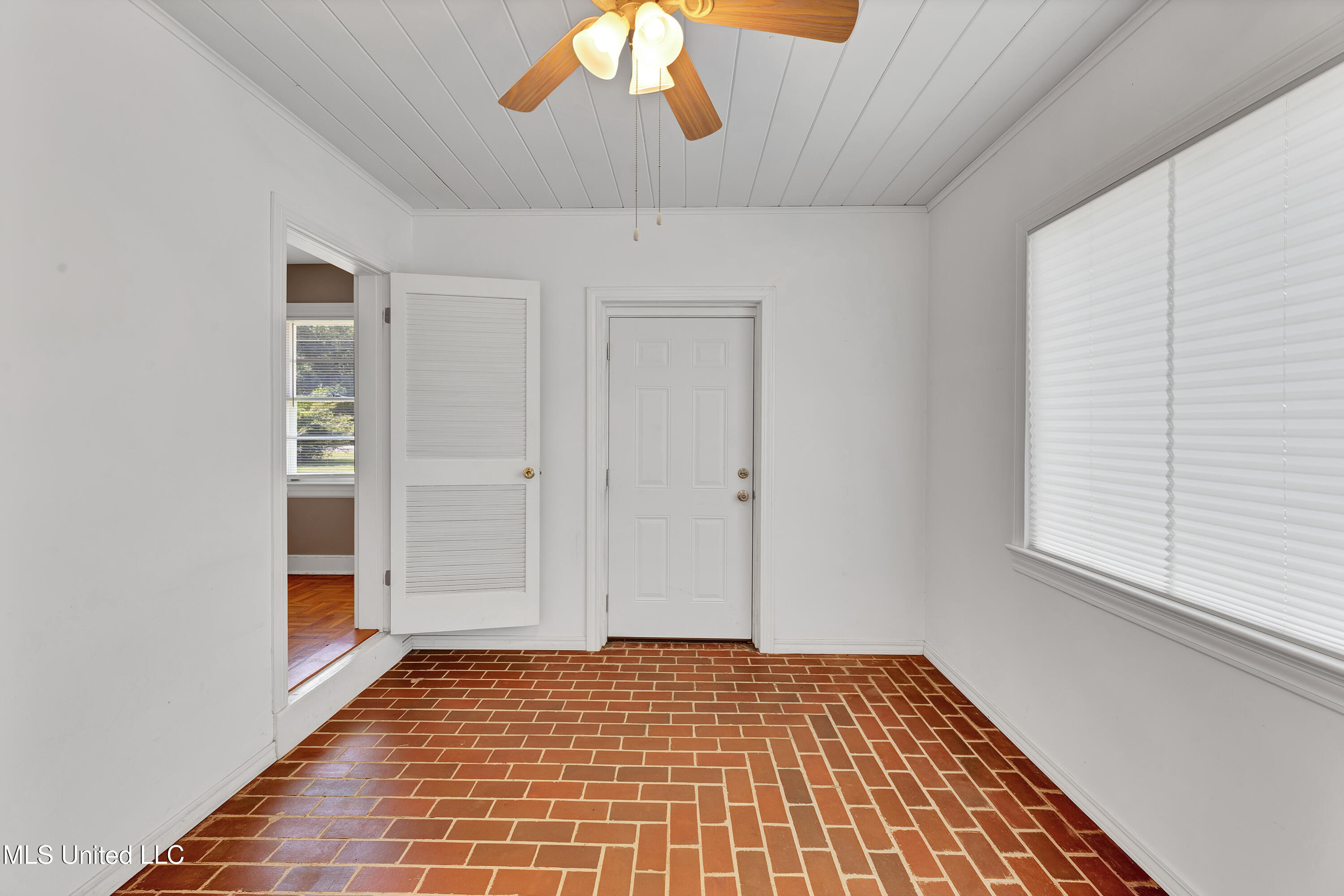 115 Wisteria Drive Property Photo 14