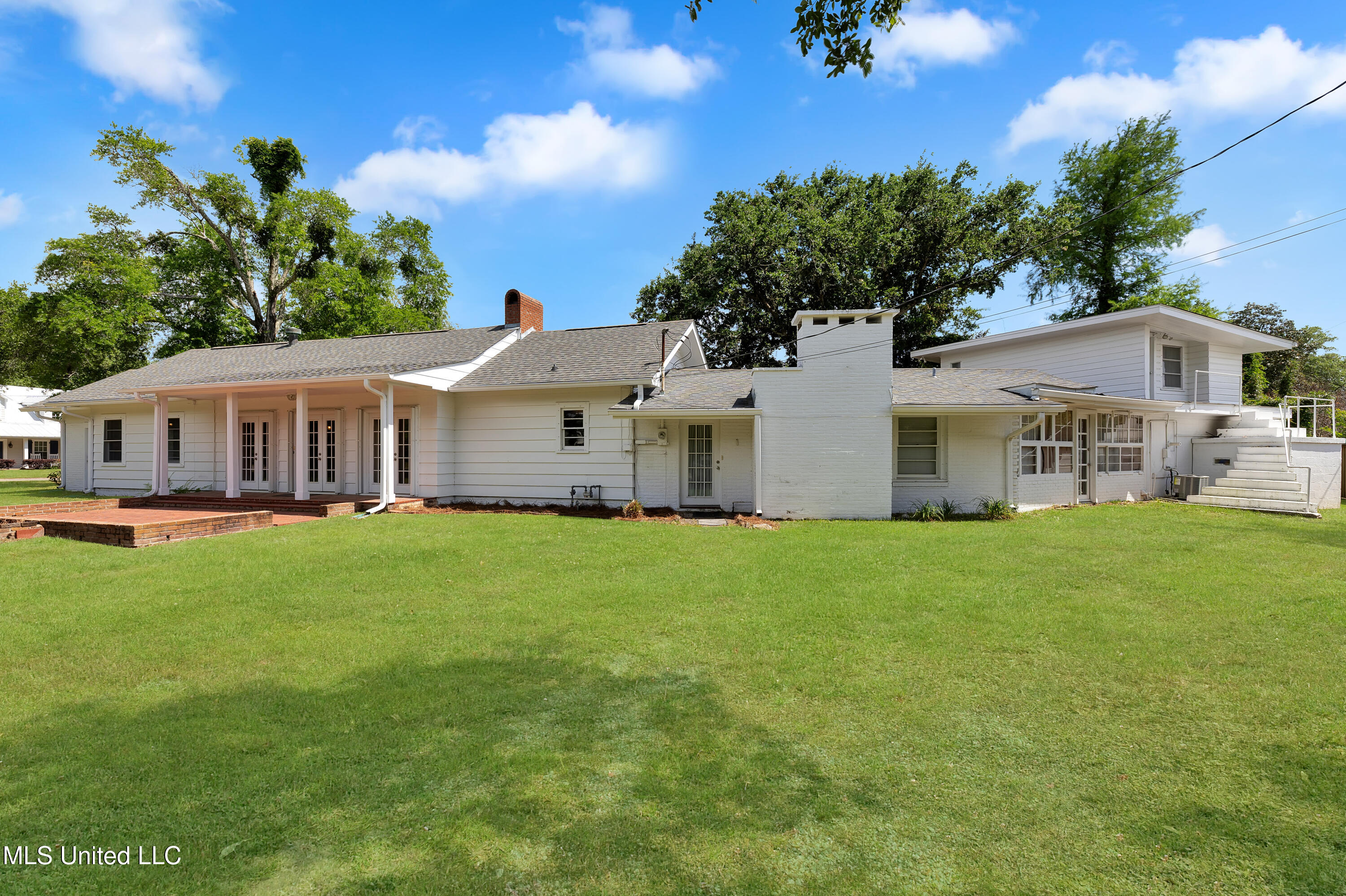 115 Wisteria Drive Property Photo 19