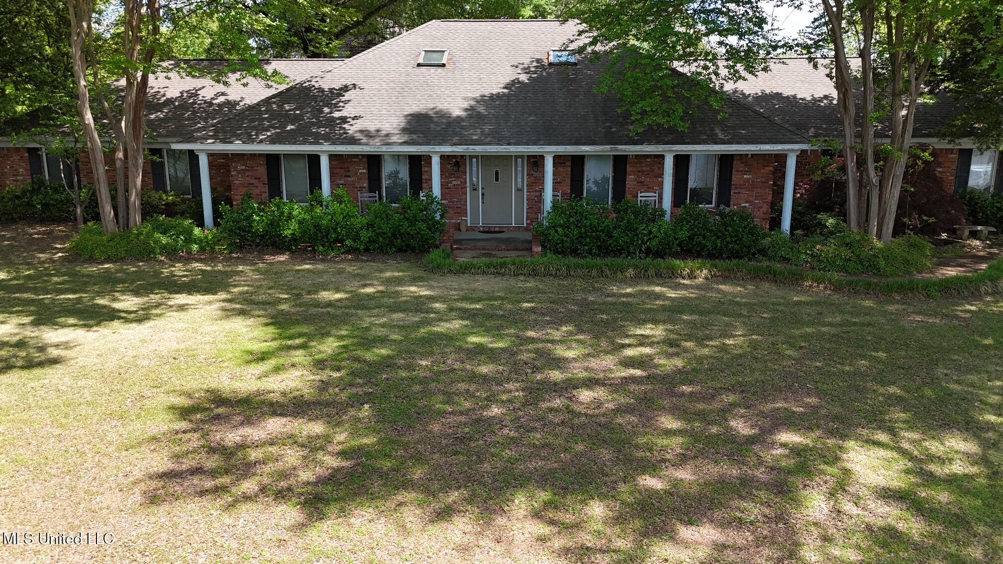 8080 Tchulahoma Road Property Photo 1