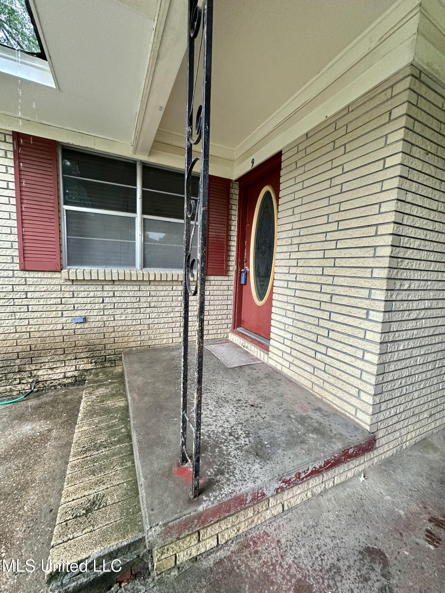 9 Woodside Court Property Photo 2