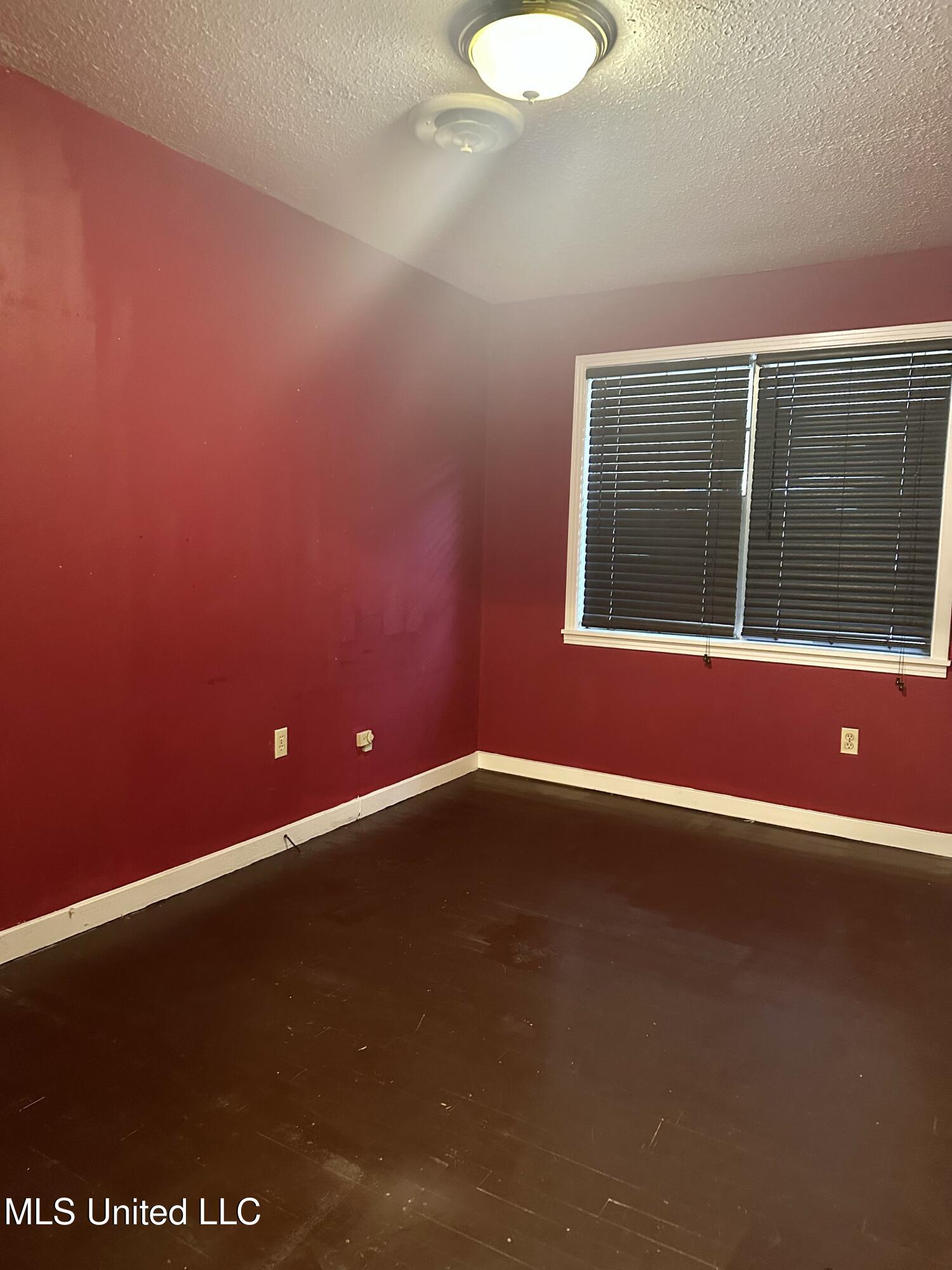 9 Woodside Court Property Photo 8