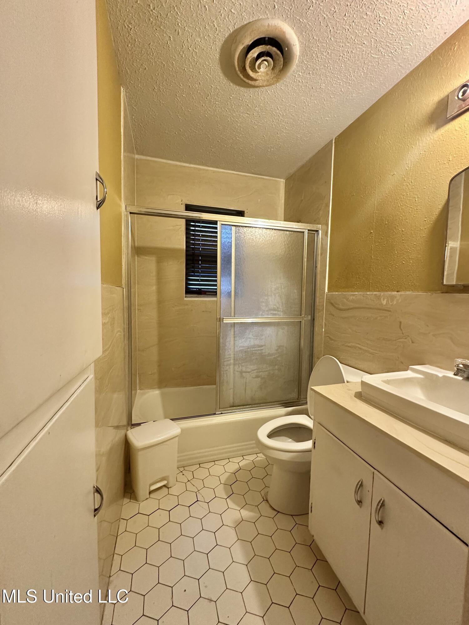 9 Woodside Court Property Photo 9