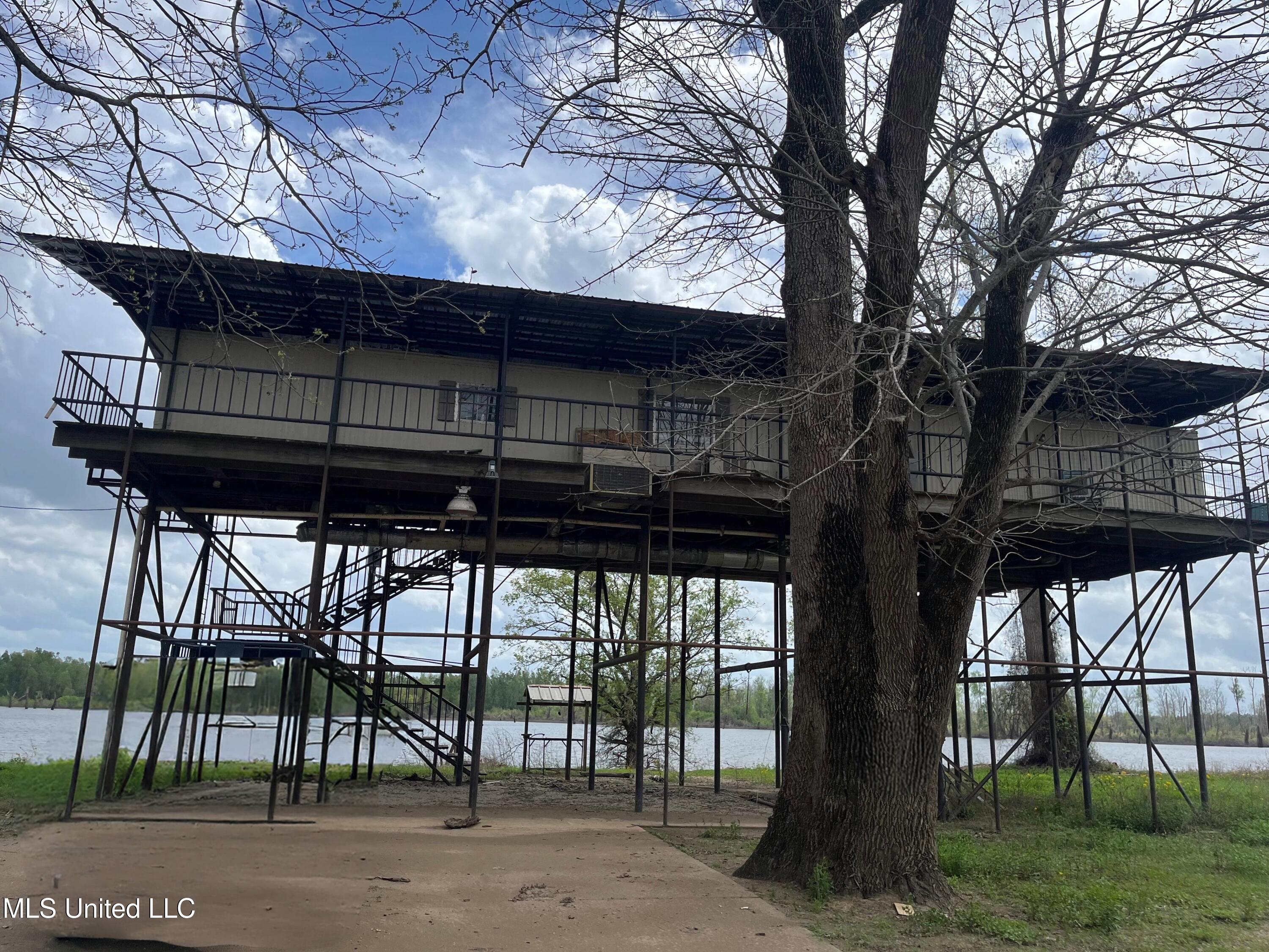 1123 Deer Park Rd. Road Property Photo 2