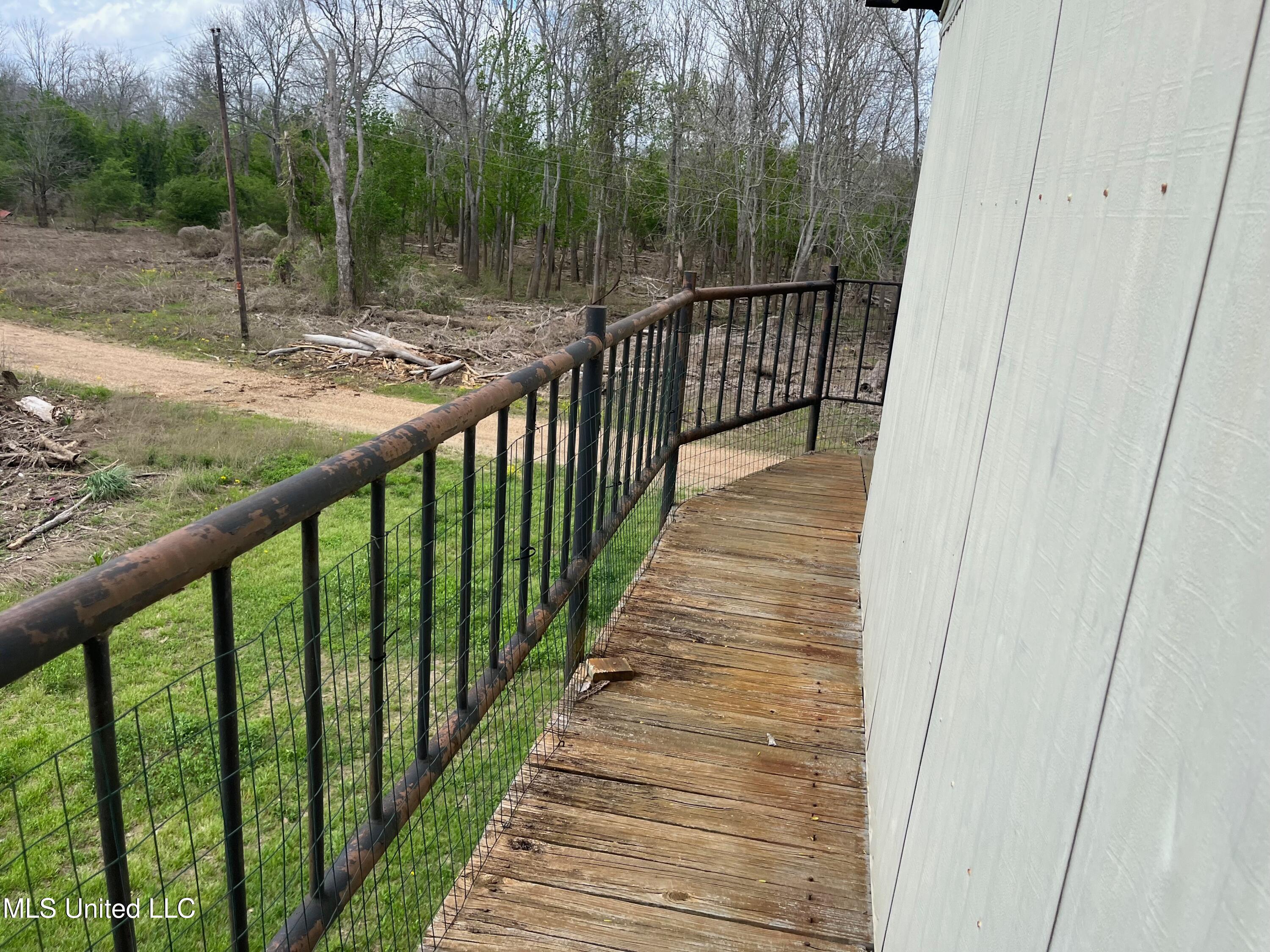 1123 Deer Park Rd. Road Property Photo 5