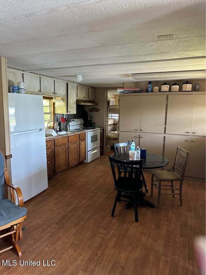 1123 Deer Park Rd. Road Property Photo 7