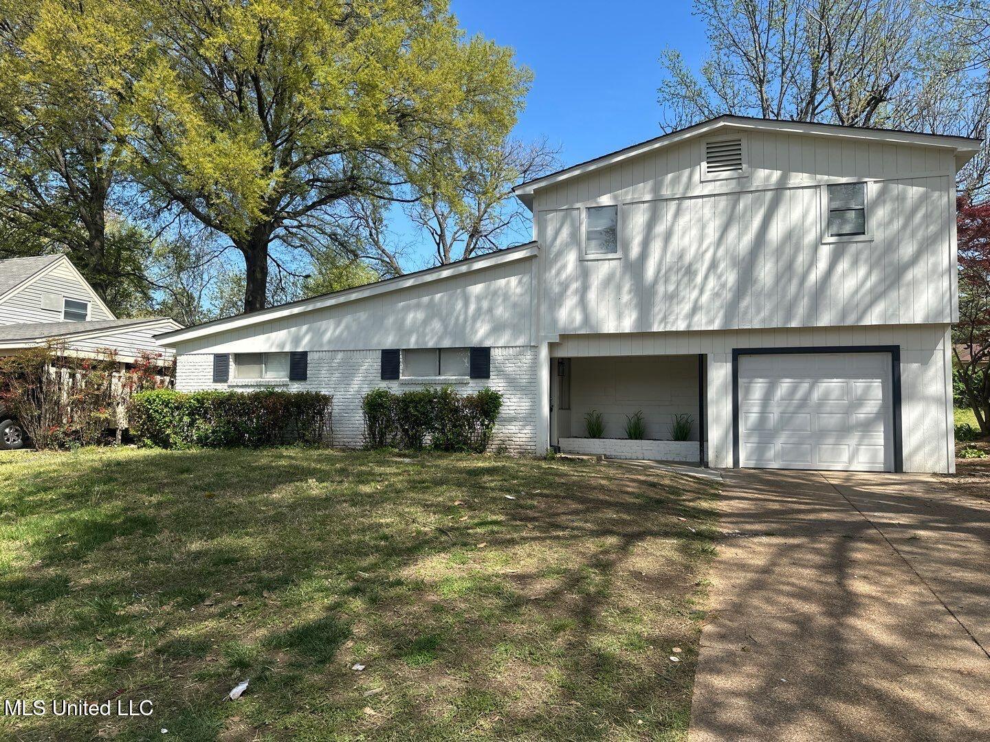 1428 Staunton Drive Property Photo 1