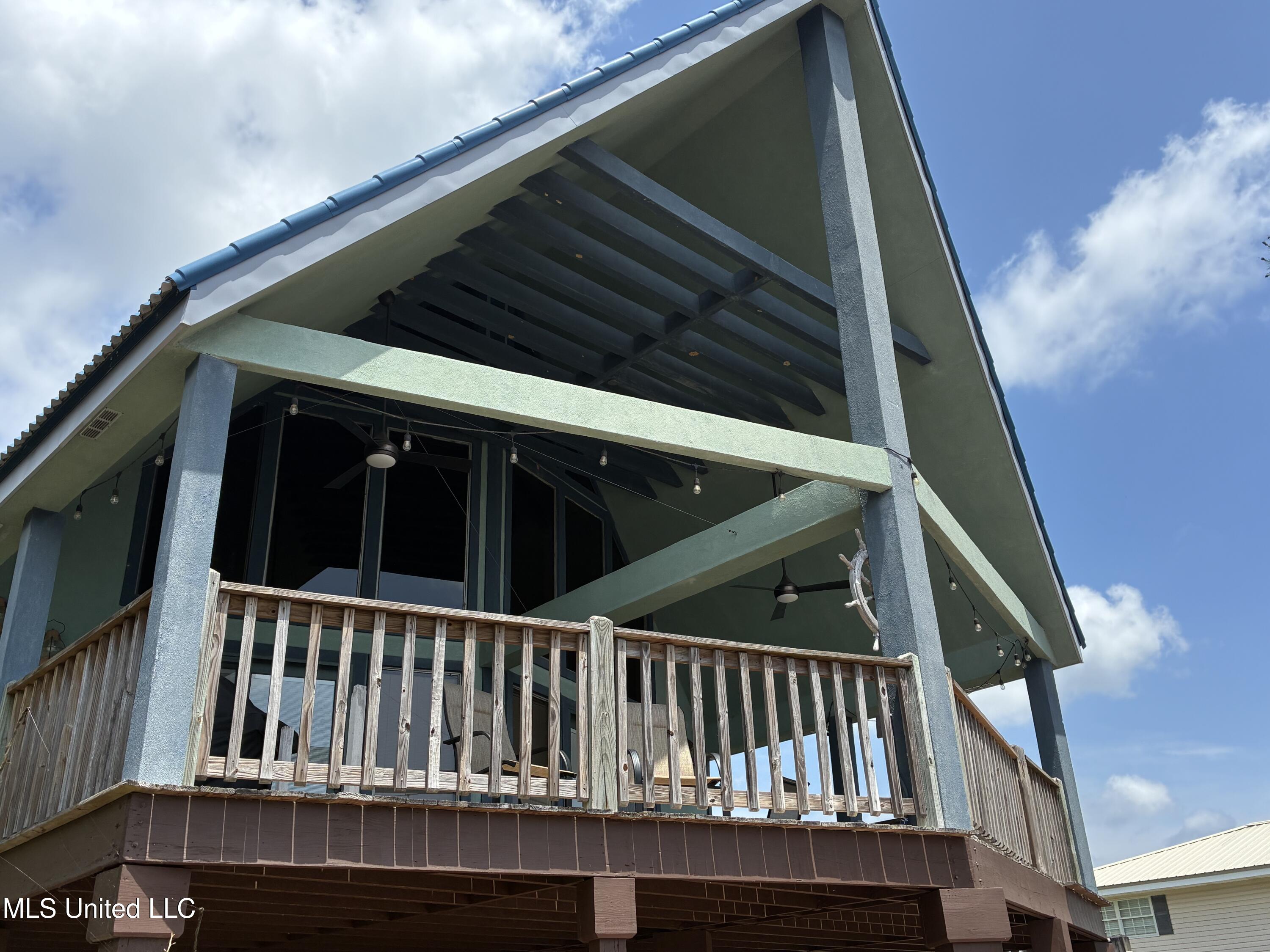 6327 Pontiac Drive Property Photo 1