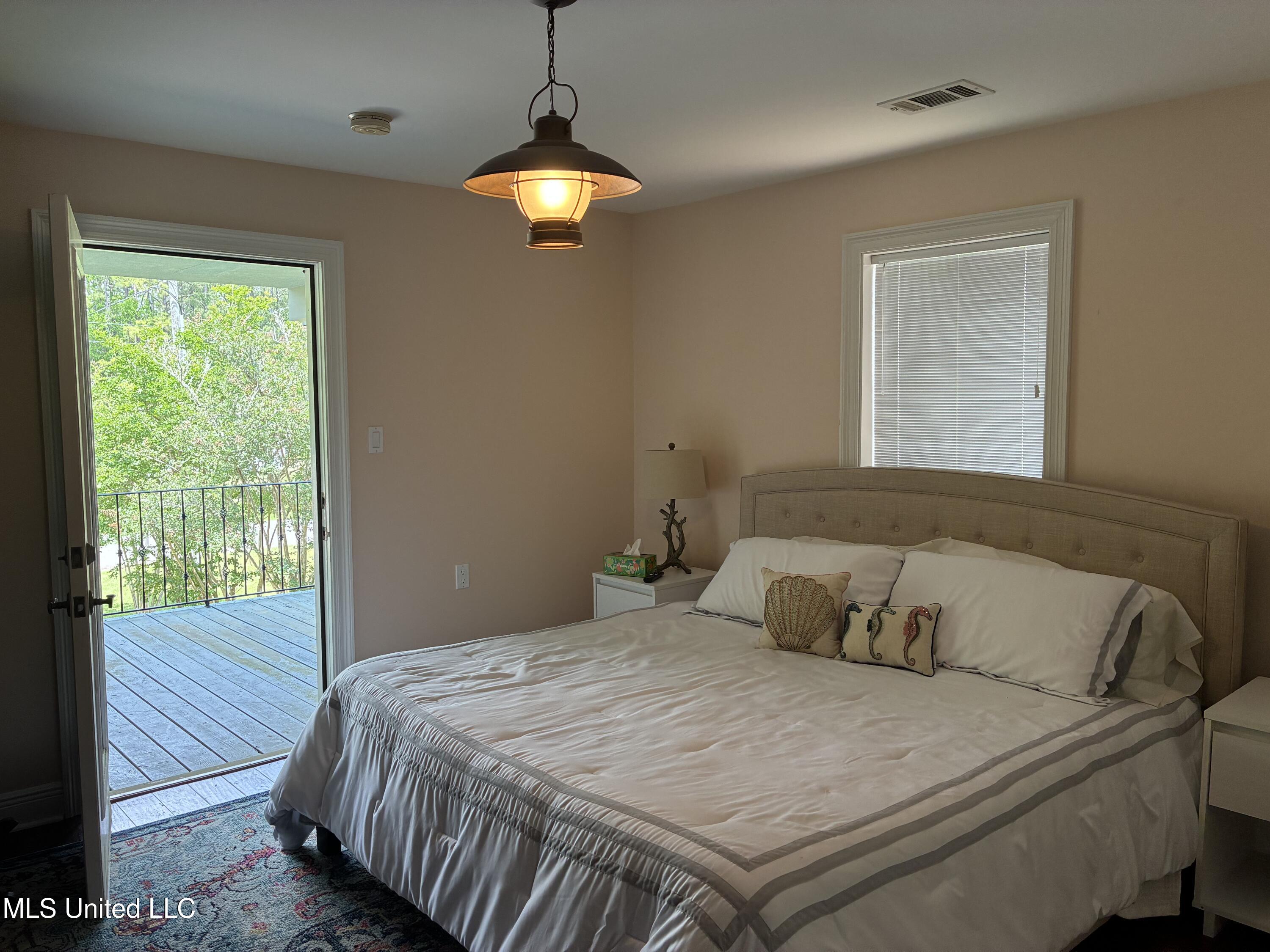 6327 Pontiac Drive Property Photo 19