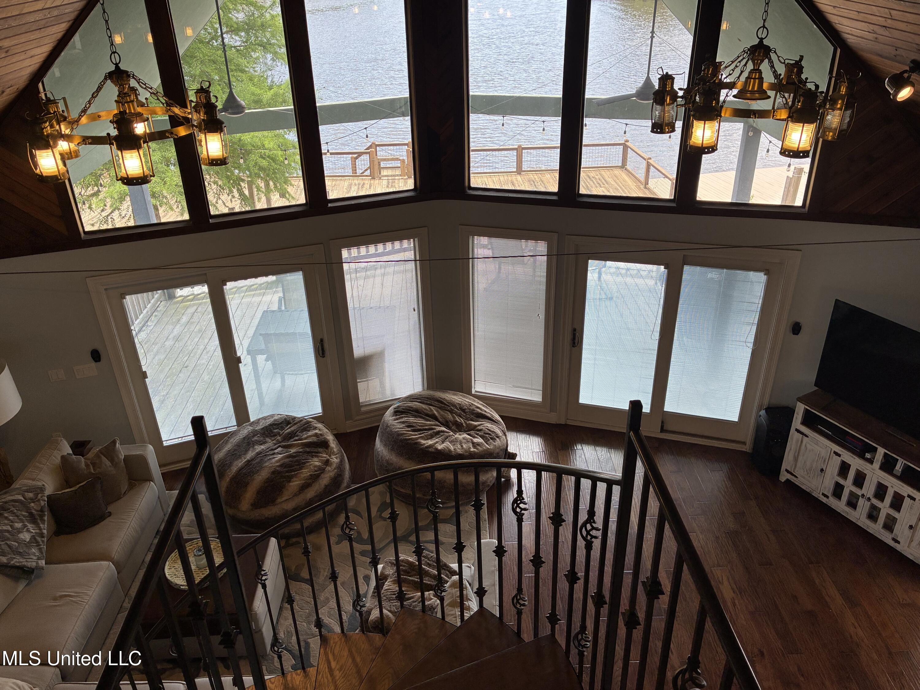 6327 Pontiac Drive Property Photo 24