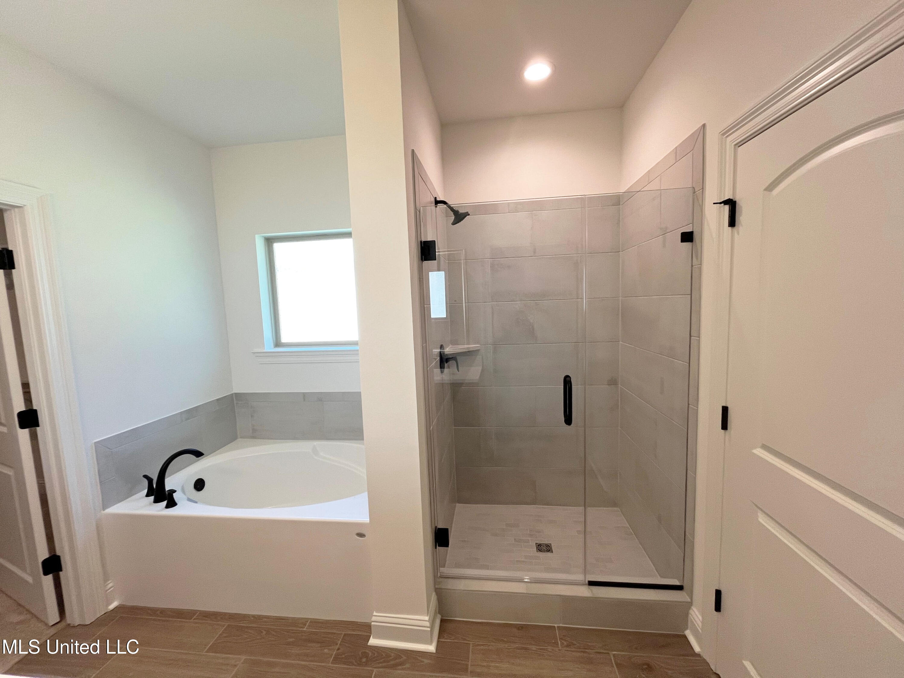 12158 Parc Aux Chenes Property Photo 13