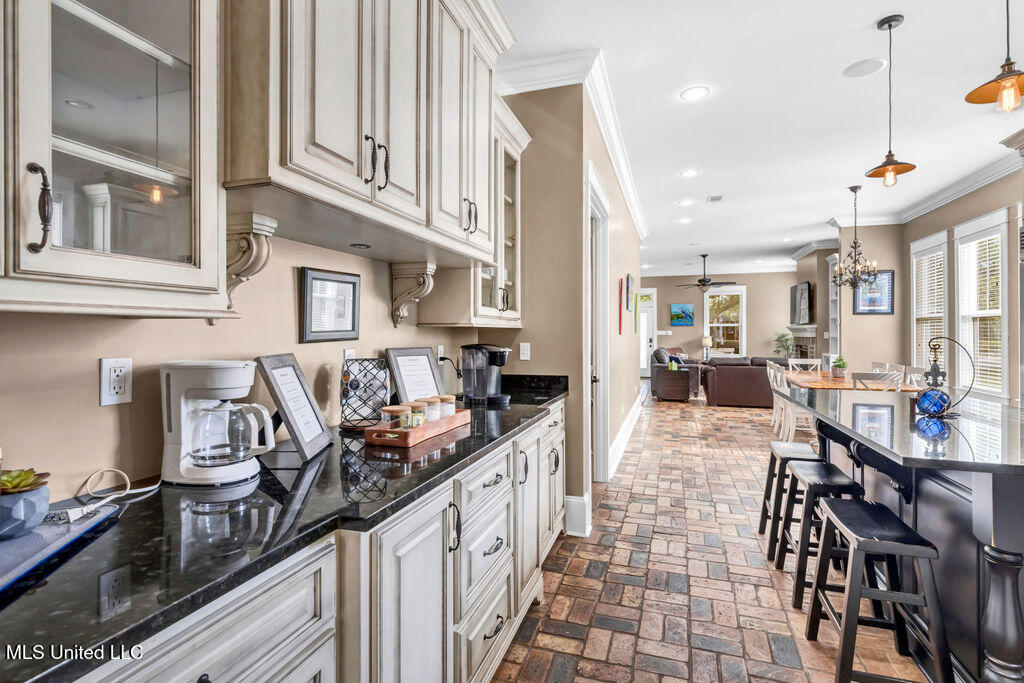 1117 2nd Street Property Photo 14