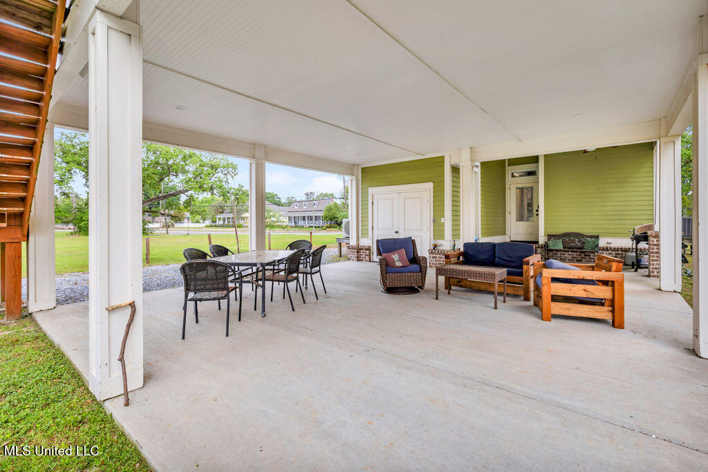 1117 2nd Street Property Photo 31