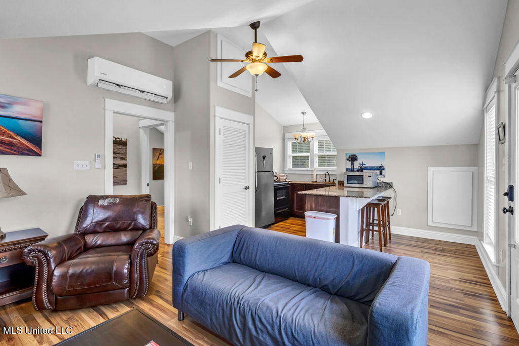1117 2nd Street Property Photo 36