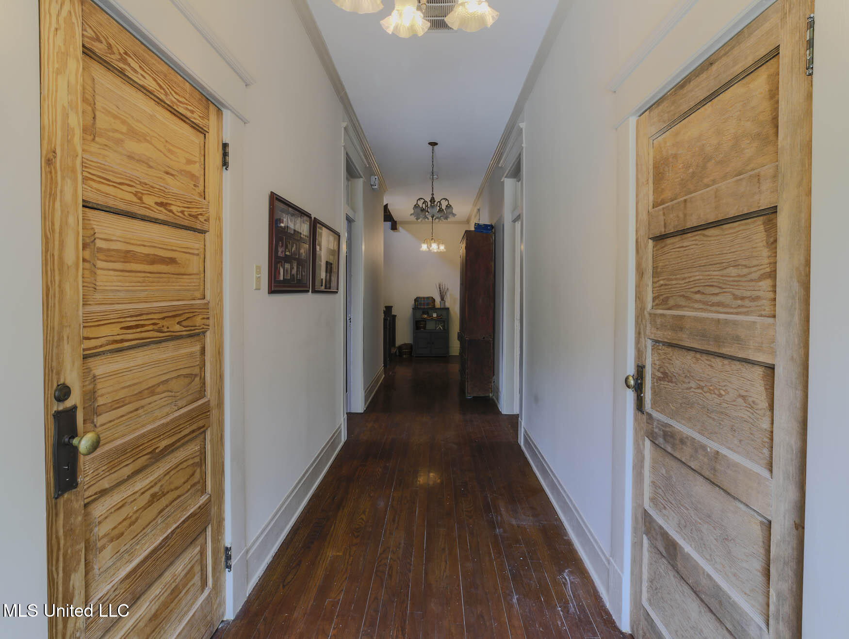 307 Grand Boulevard Property Photo 26