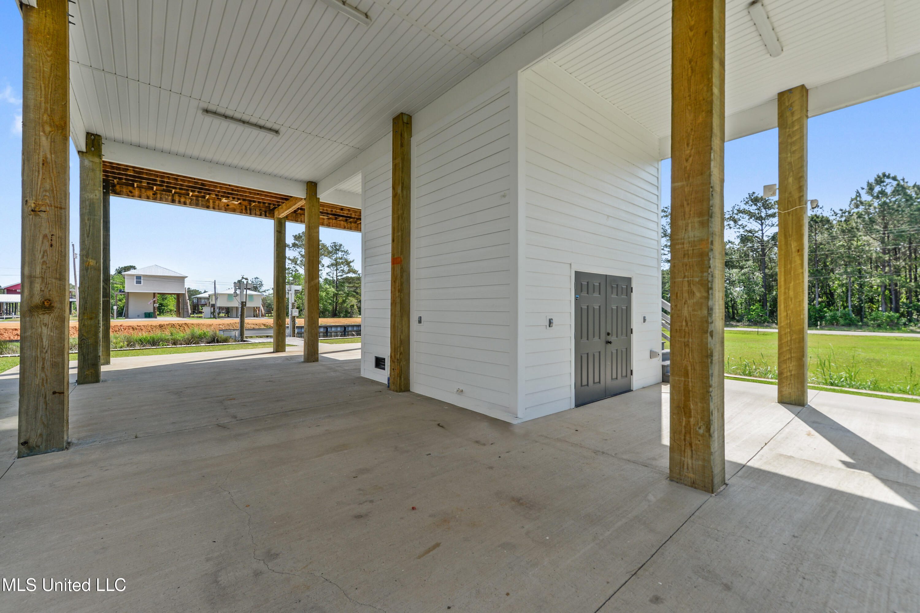 4024 Cardinal Street Property Photo 2