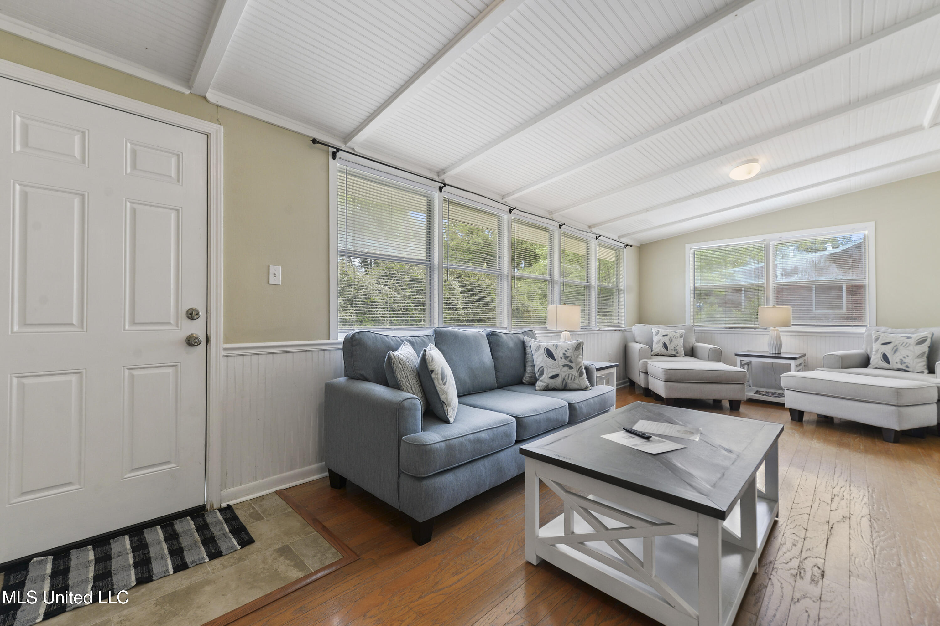 105 Hickory Lane Property Photo 7