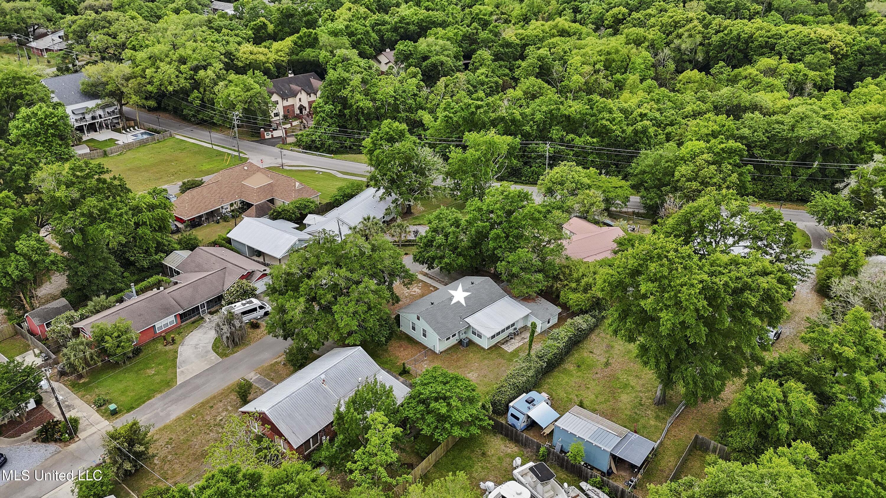105 Hickory Lane Property Photo 25