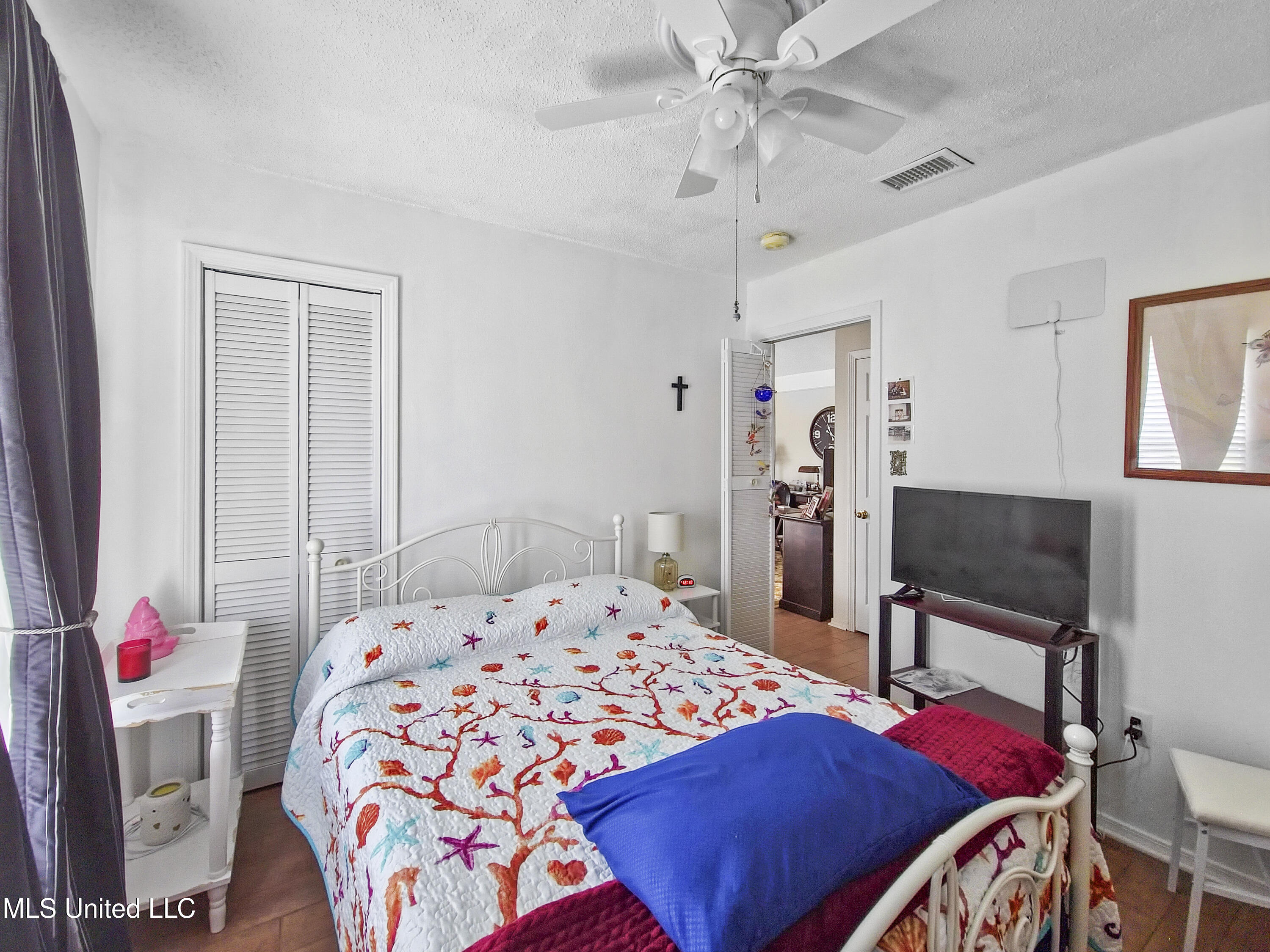 10569 Sharp Boulevard Property Photo 6