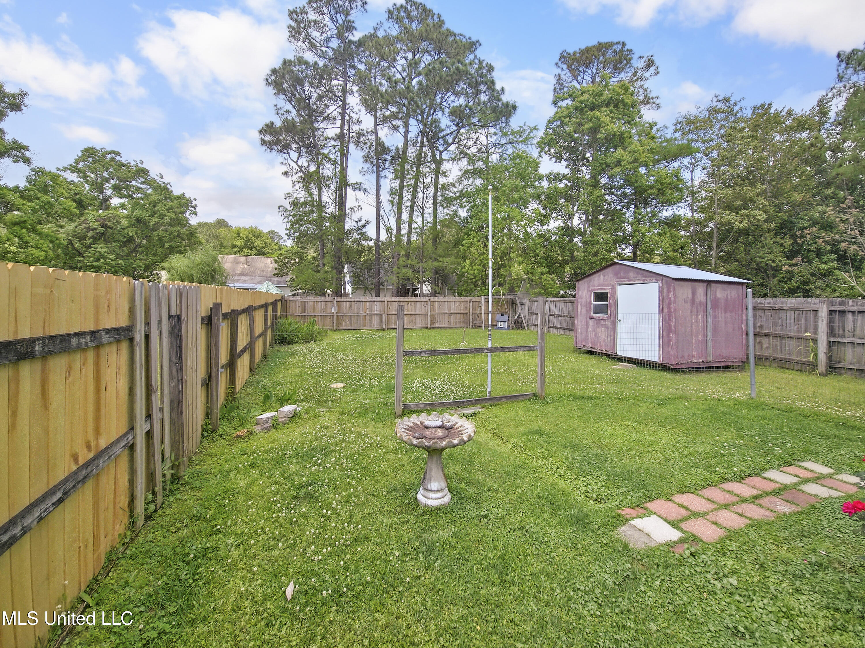 10569 Sharp Boulevard Property Photo 12