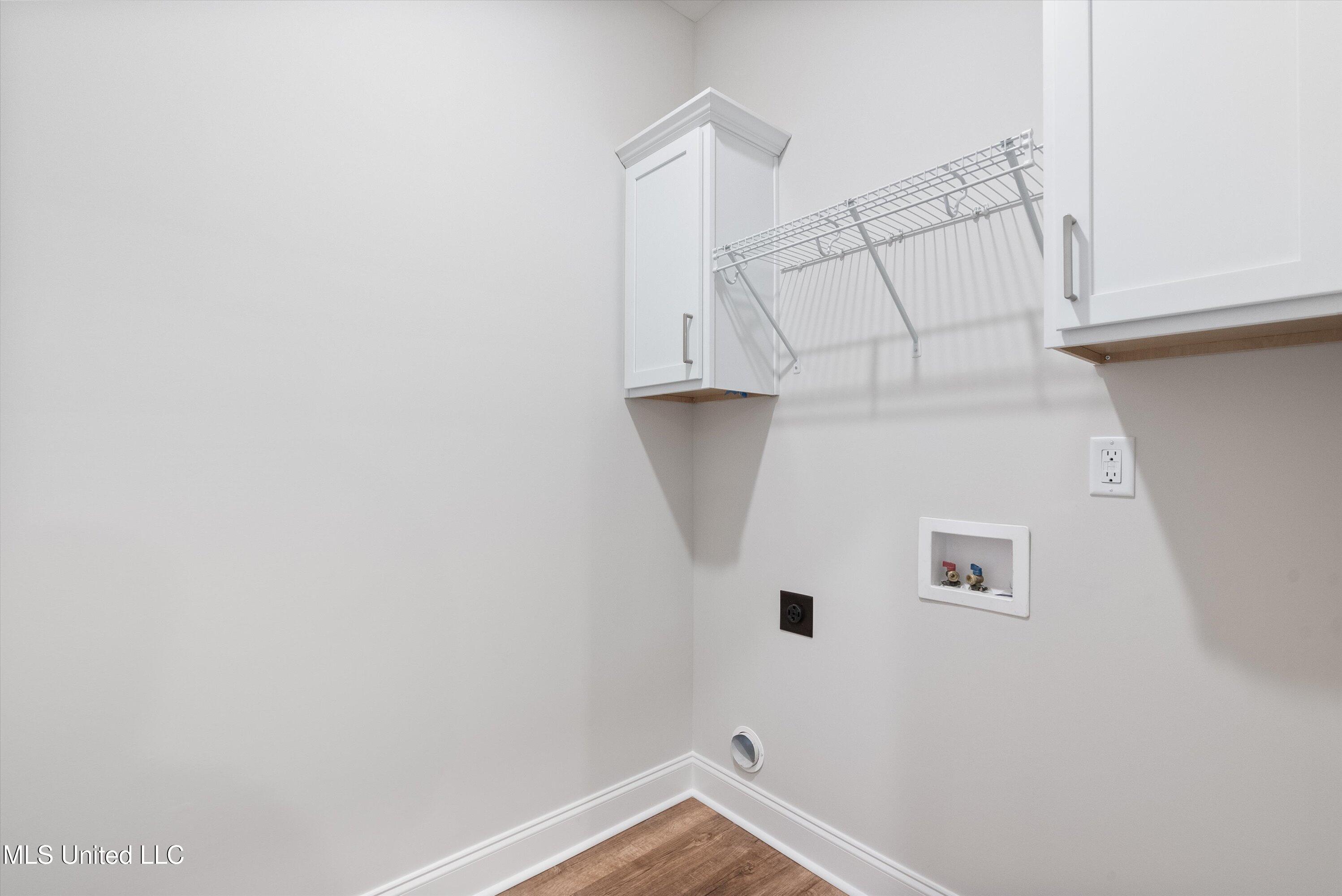 907 Collie Drive Property Photo 13