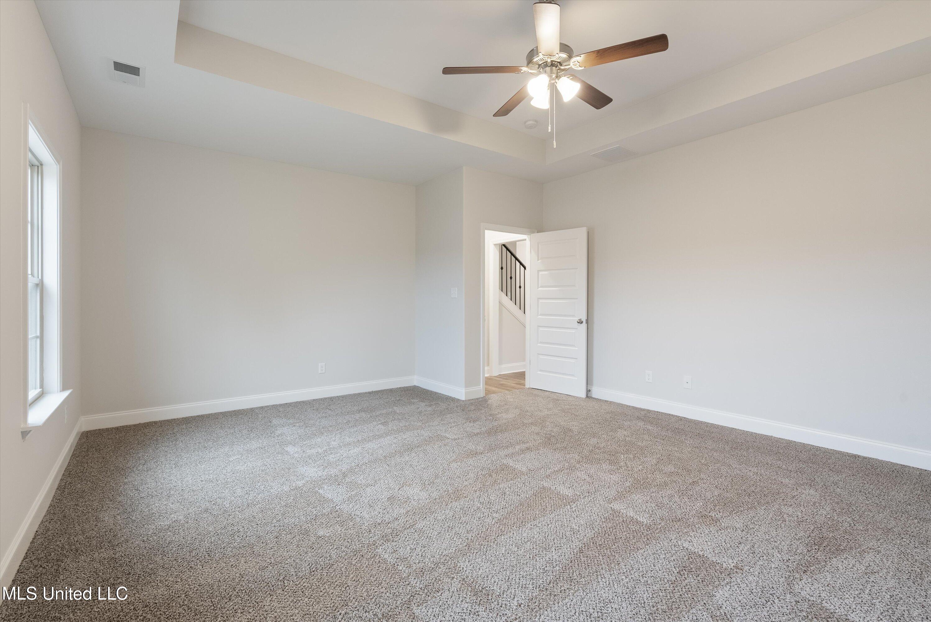 907 Collie Drive Property Photo 15