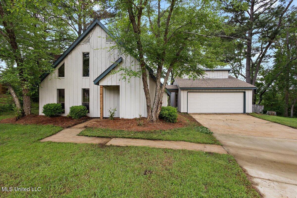 214 Dublin Court Property Photo 1