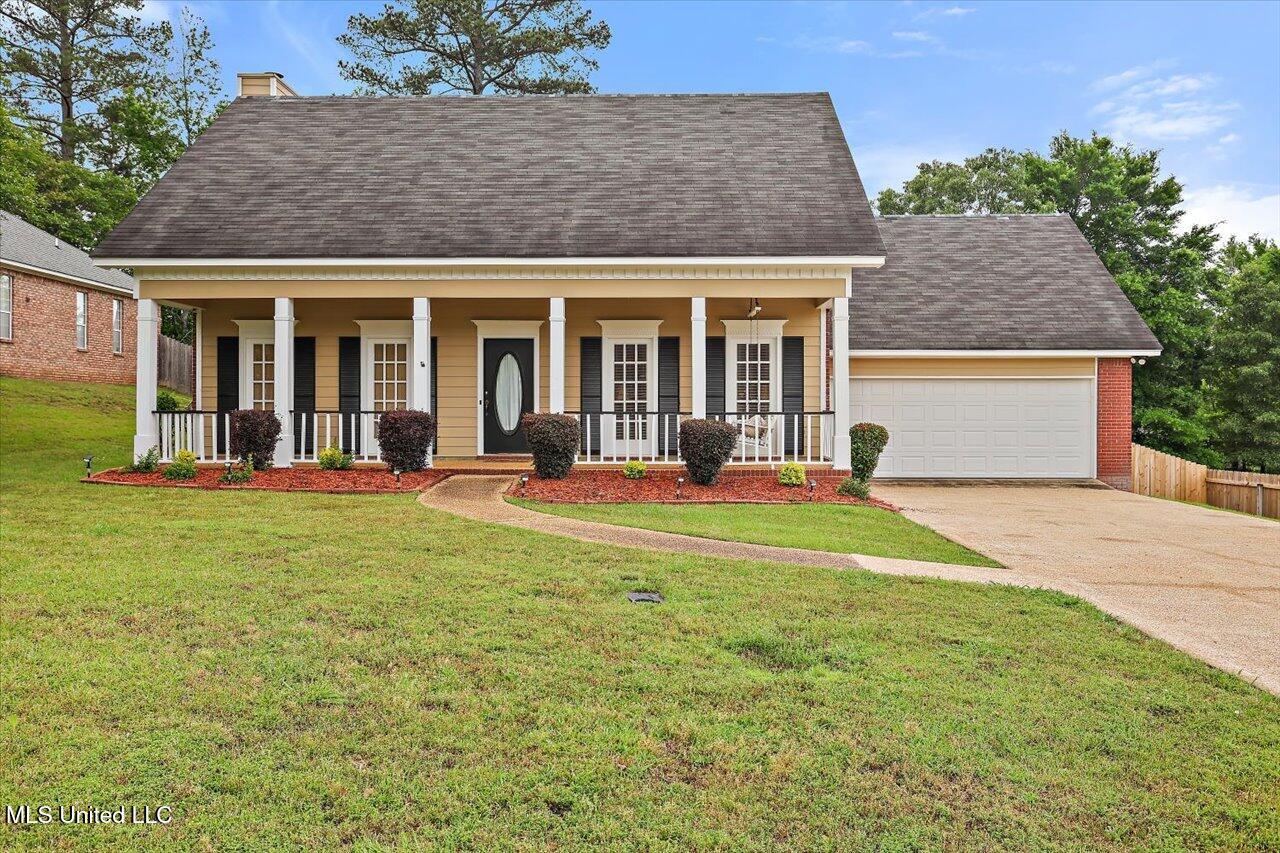 102 Parkview Lane Property Photo 1