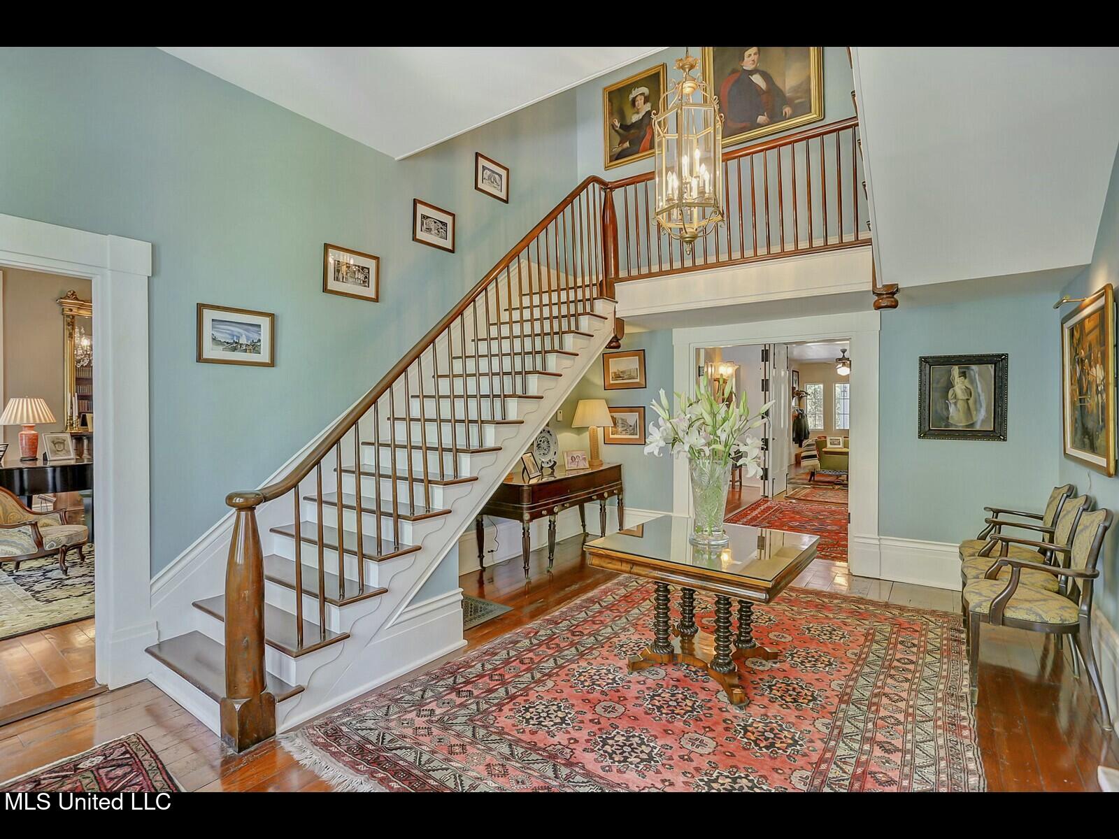 138 E Fulton Street Property Photo 18
