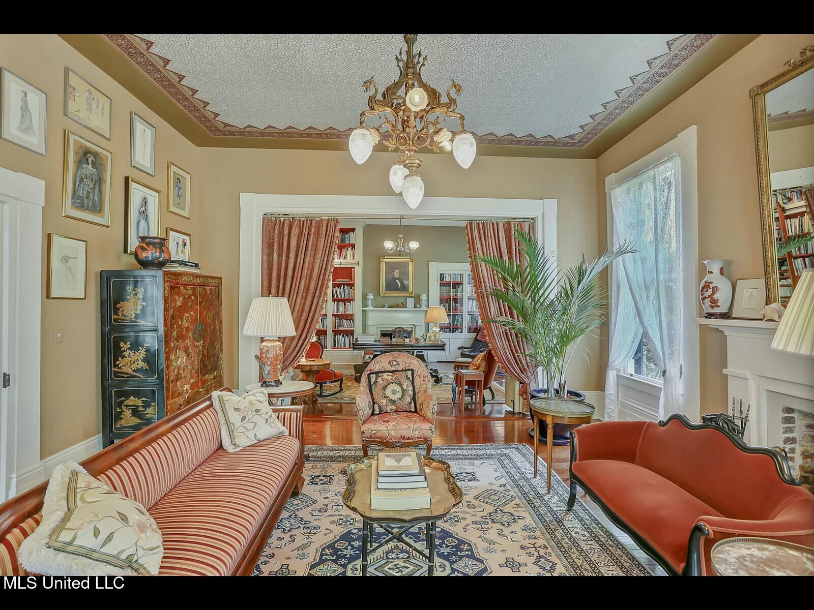 138 E Fulton Street Property Photo 24