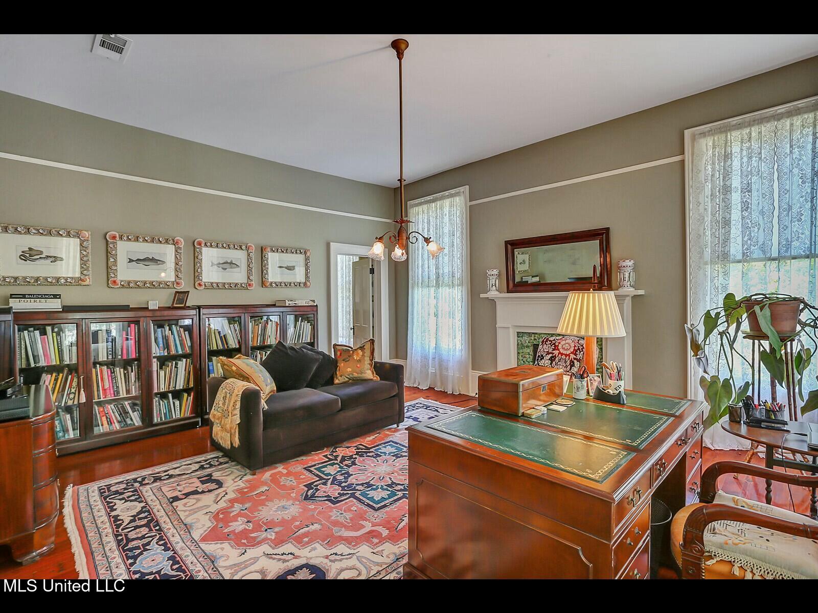 138 E Fulton Street Property Photo 43