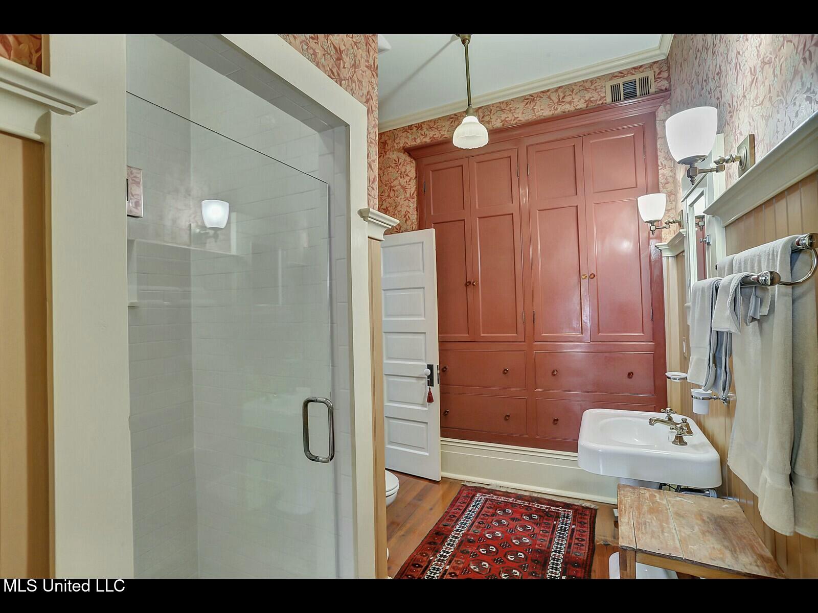 138 E Fulton Street Property Photo 51