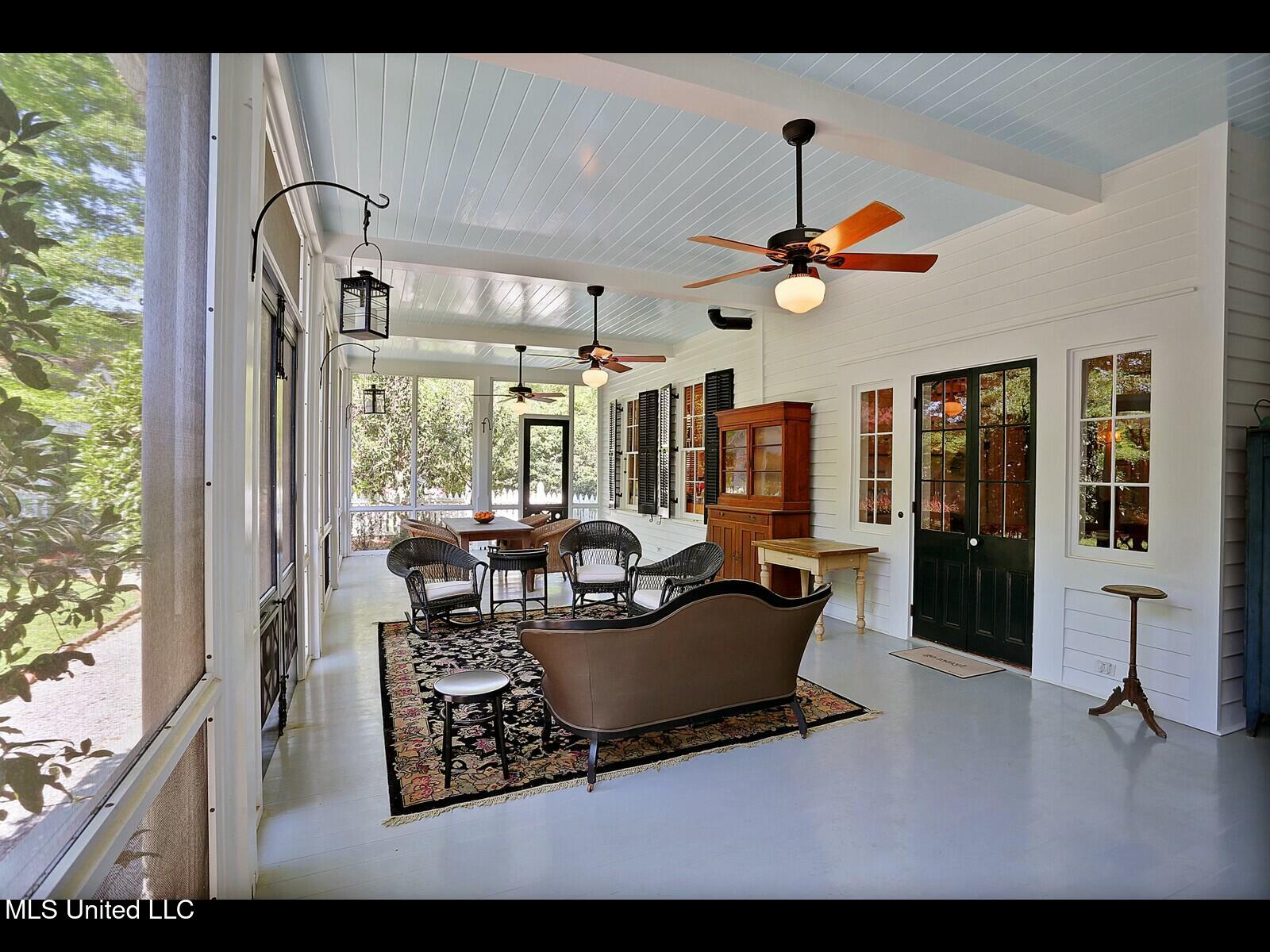 138 E Fulton Street Property Photo 61