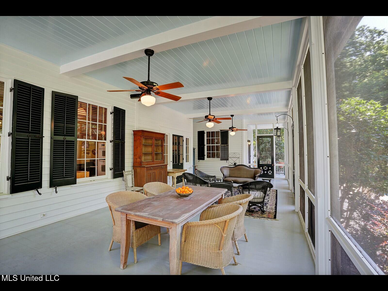 138 E Fulton Street Property Photo 62